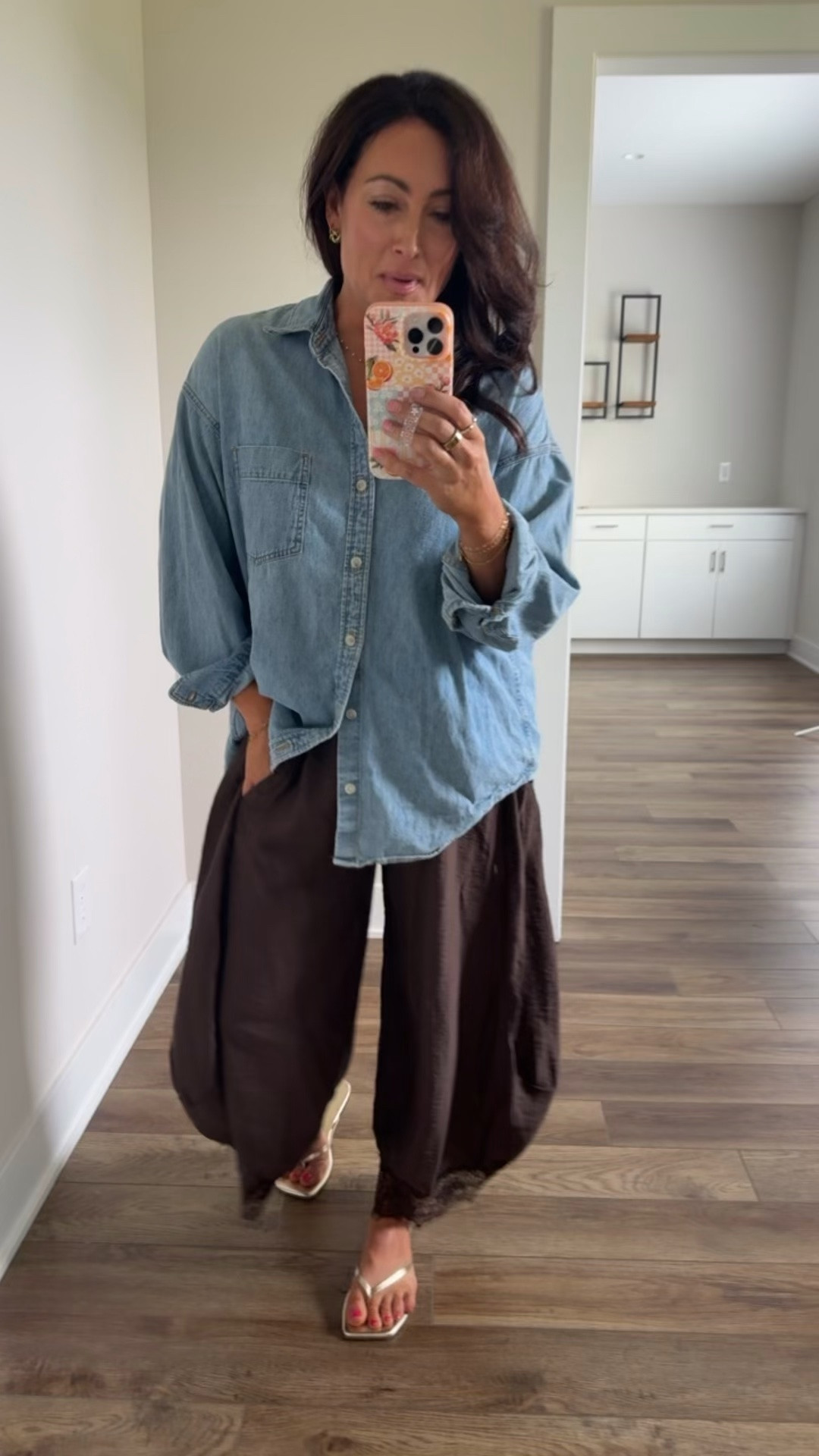 ARITZIA sale! 🚨 
• medium shirt - runs very oversized. Could also do a small 
• small pants - runs very oversized big
@Aritzia

#LTKootd #LTKgrwm #LTKSaleAlert