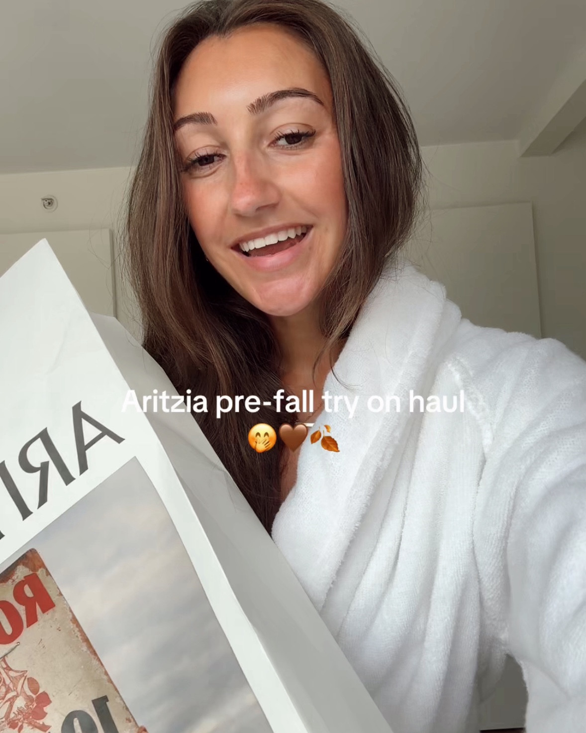 Aritzia pre fall try on haul!

Cardigan, tank, sweater, long sleeve XS

sweats S

vest M

crew neck L