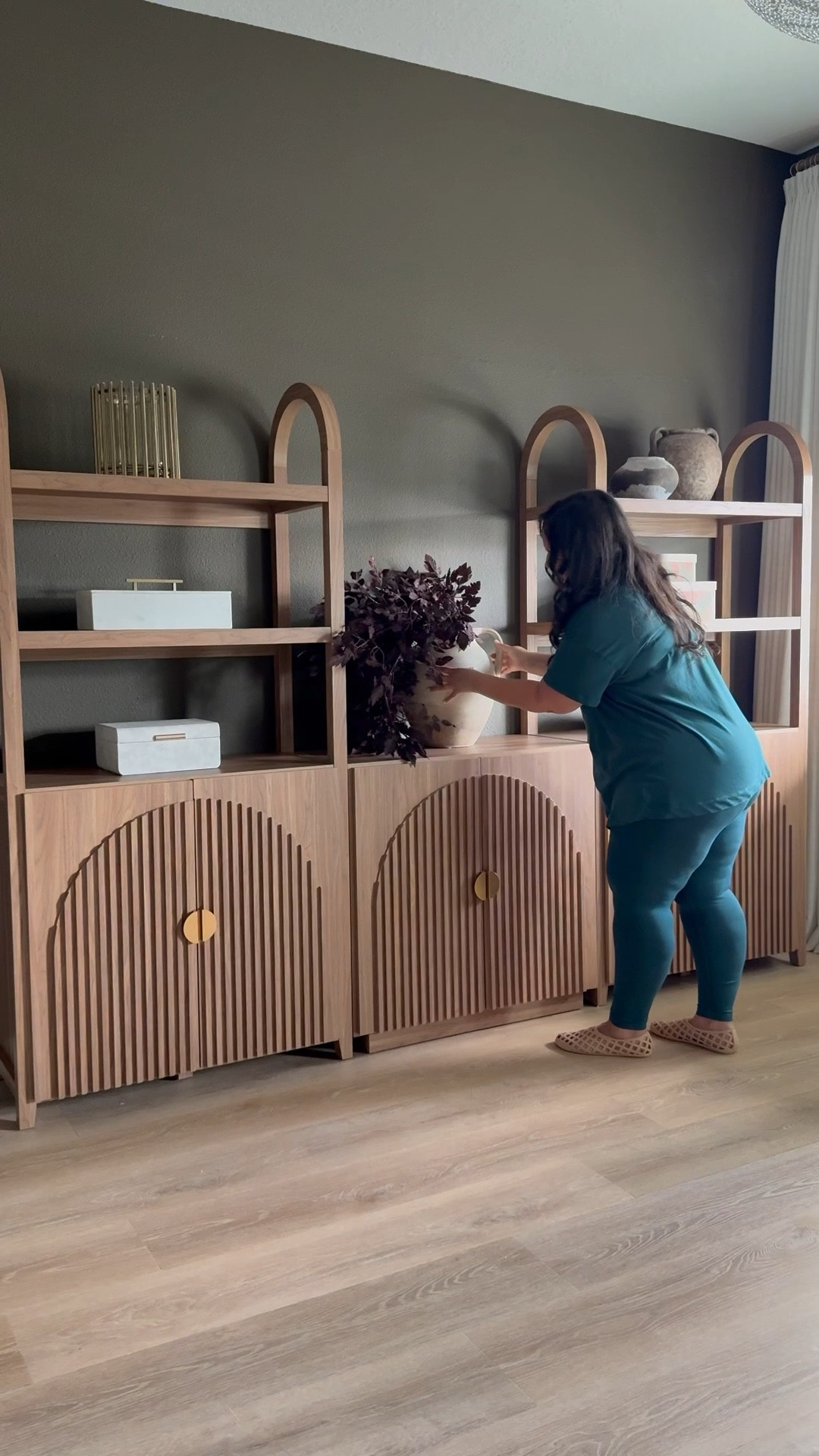 Designer looking fluted modular shelves from Amazon 😍 You can mix and match pieces to accommodate your style! 


Modular shelves
Fluted cabinets
Designer look for less
Luxe for less
Shelf styling
Office decor
Living room decor

#LTKHome