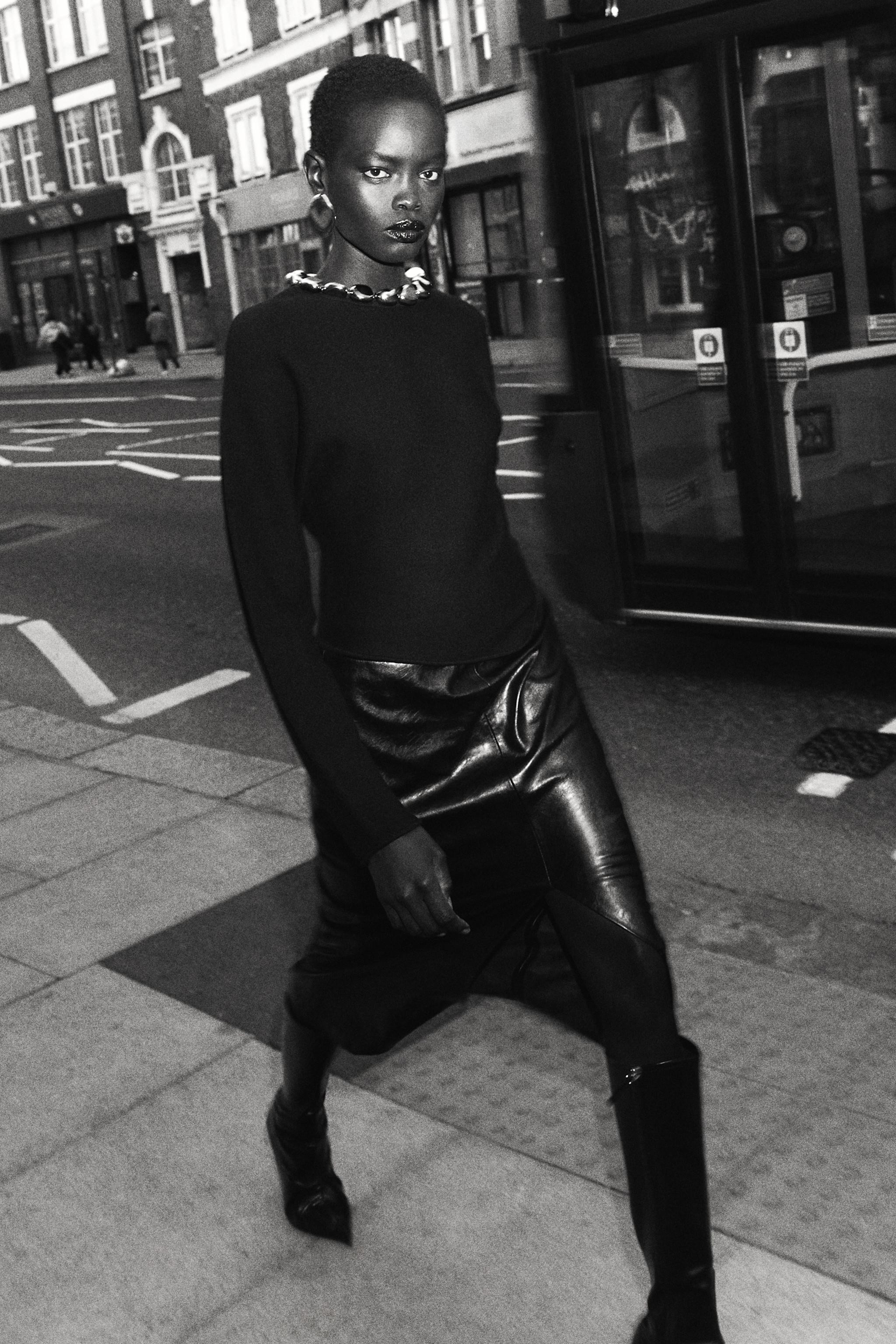 GONNA MIDI EFFETTO PELLE | Zara IT