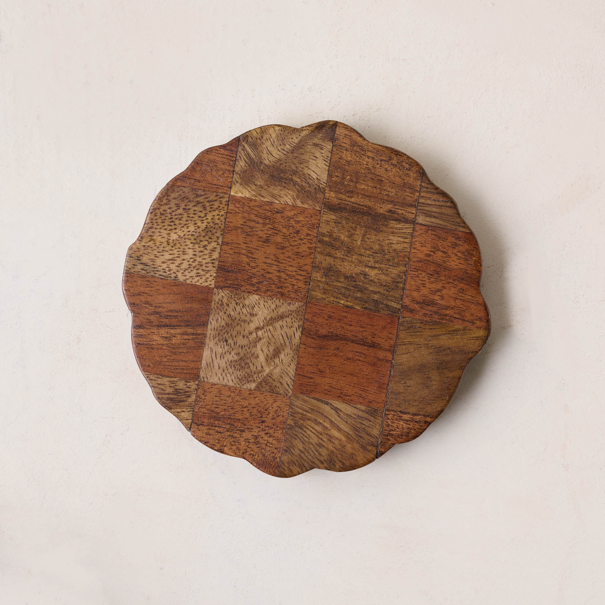 Checkerboard Wood Scalloped Coaster Set of Four | Magnolia