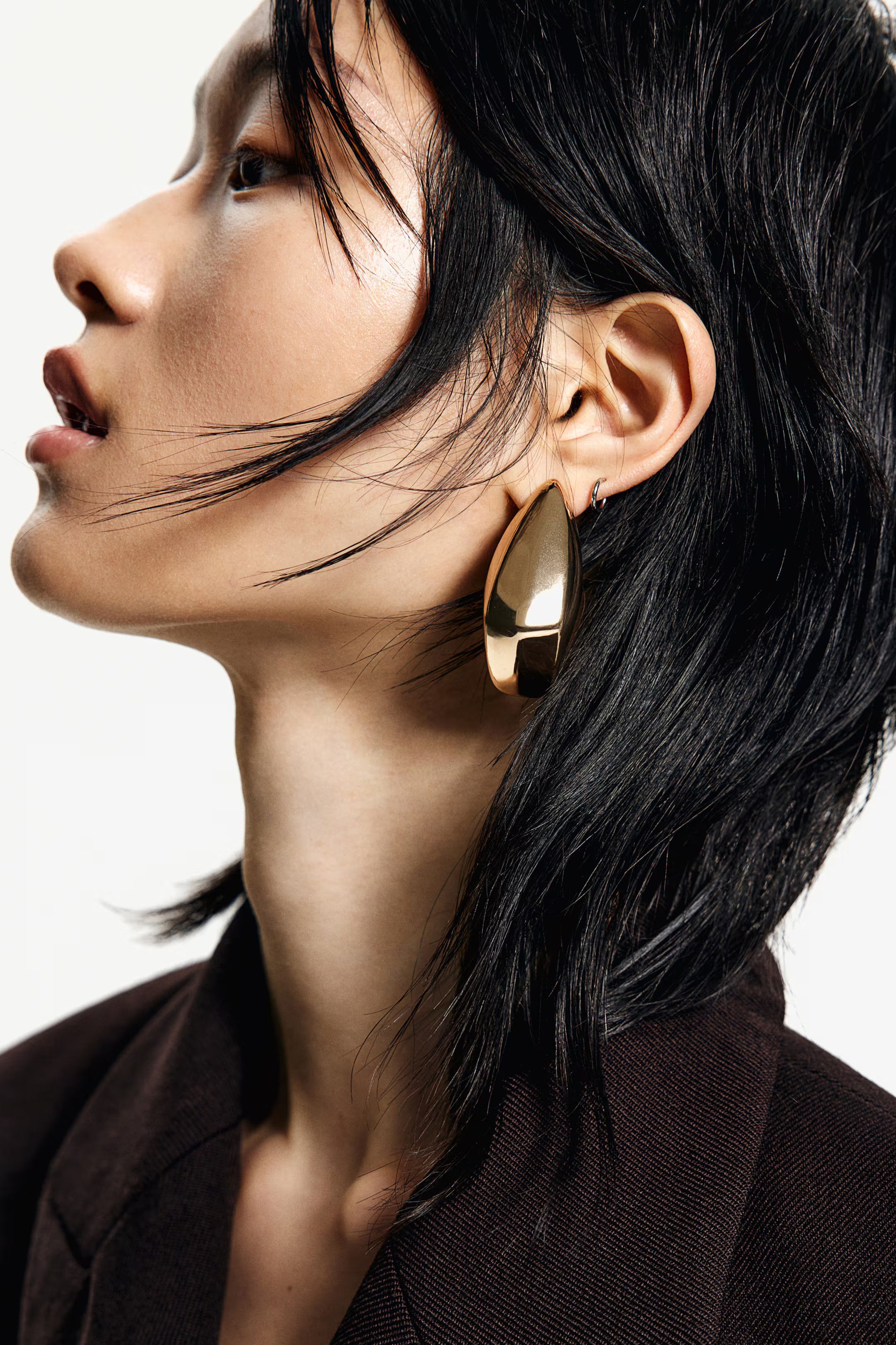 Statement earrings | H&M (UK, MY, IN, SG, PH, TW, HK)