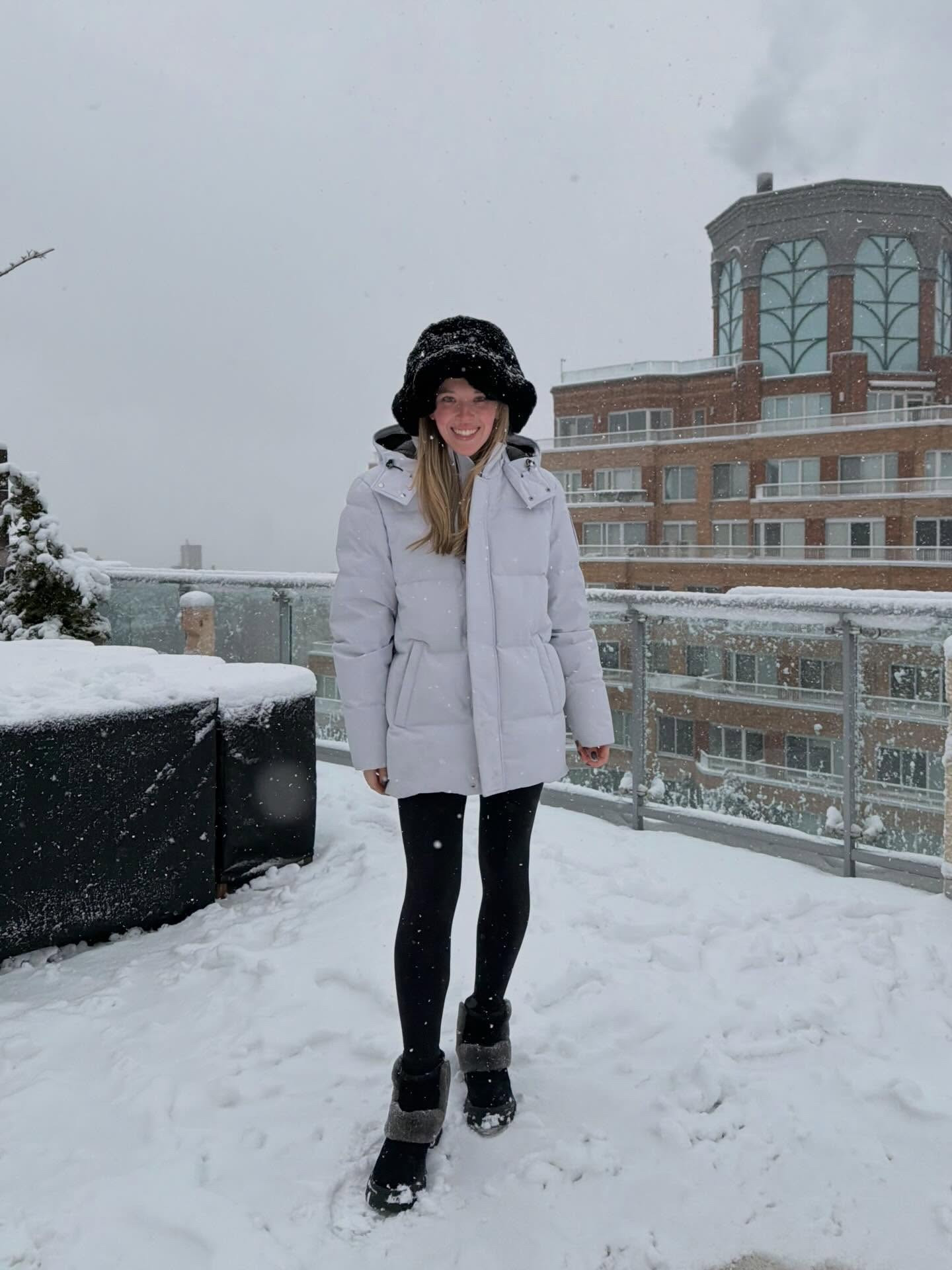 New York City is my playground 🗽
•
•
•
#winterwonderland #newyorkcity #winter #ootd