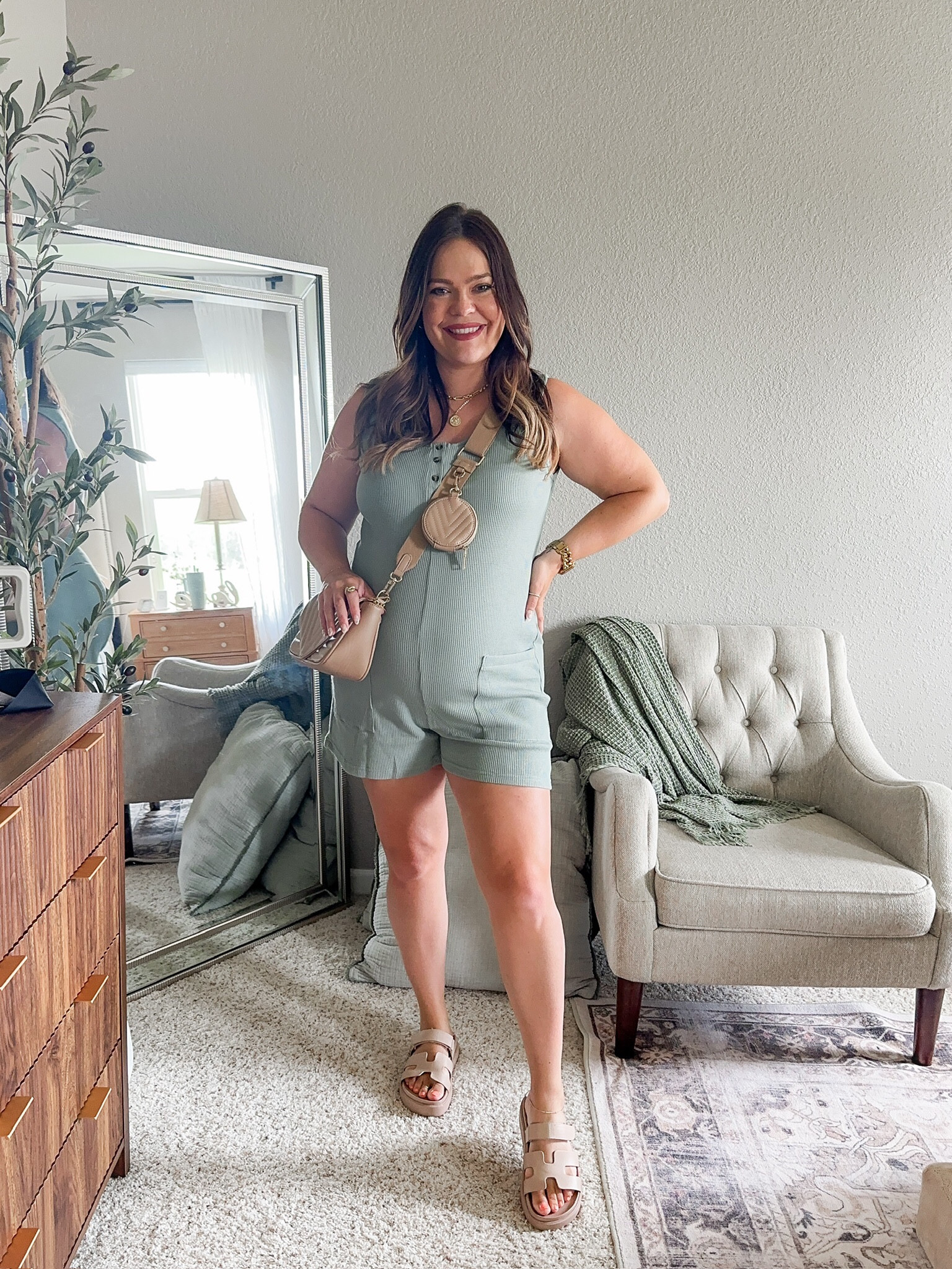 Waffle knit romper w/ pockets // Bump friendly- wearing size large, comes in other colors. I recommend sizing up one if you want looser fit with bump

#LTKstyletip #LTKbump #LTKfindsunder50