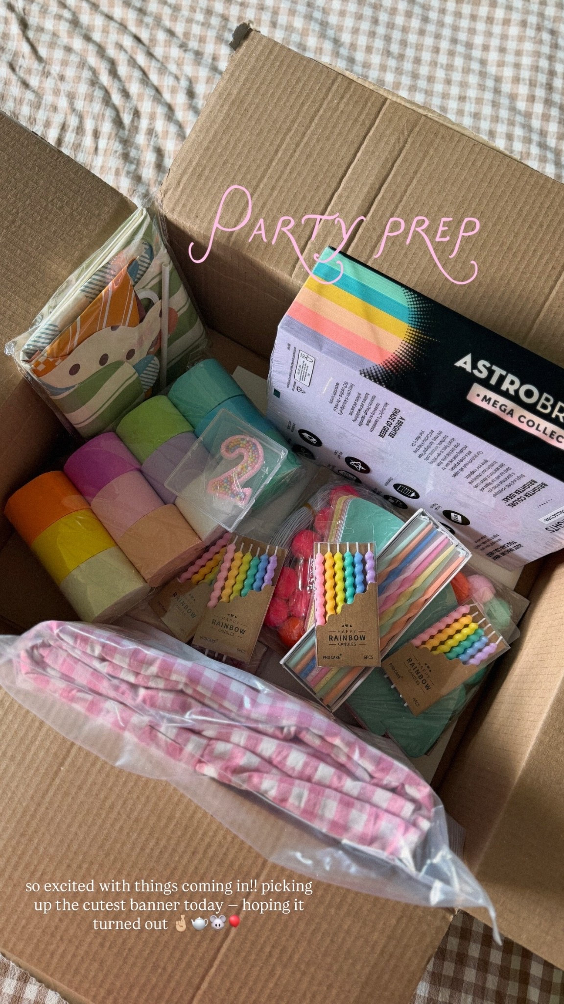 so excited with things coming in!! picking up the cutest banner today — hoping it turned out 🤞🏼🫖🐭🎈