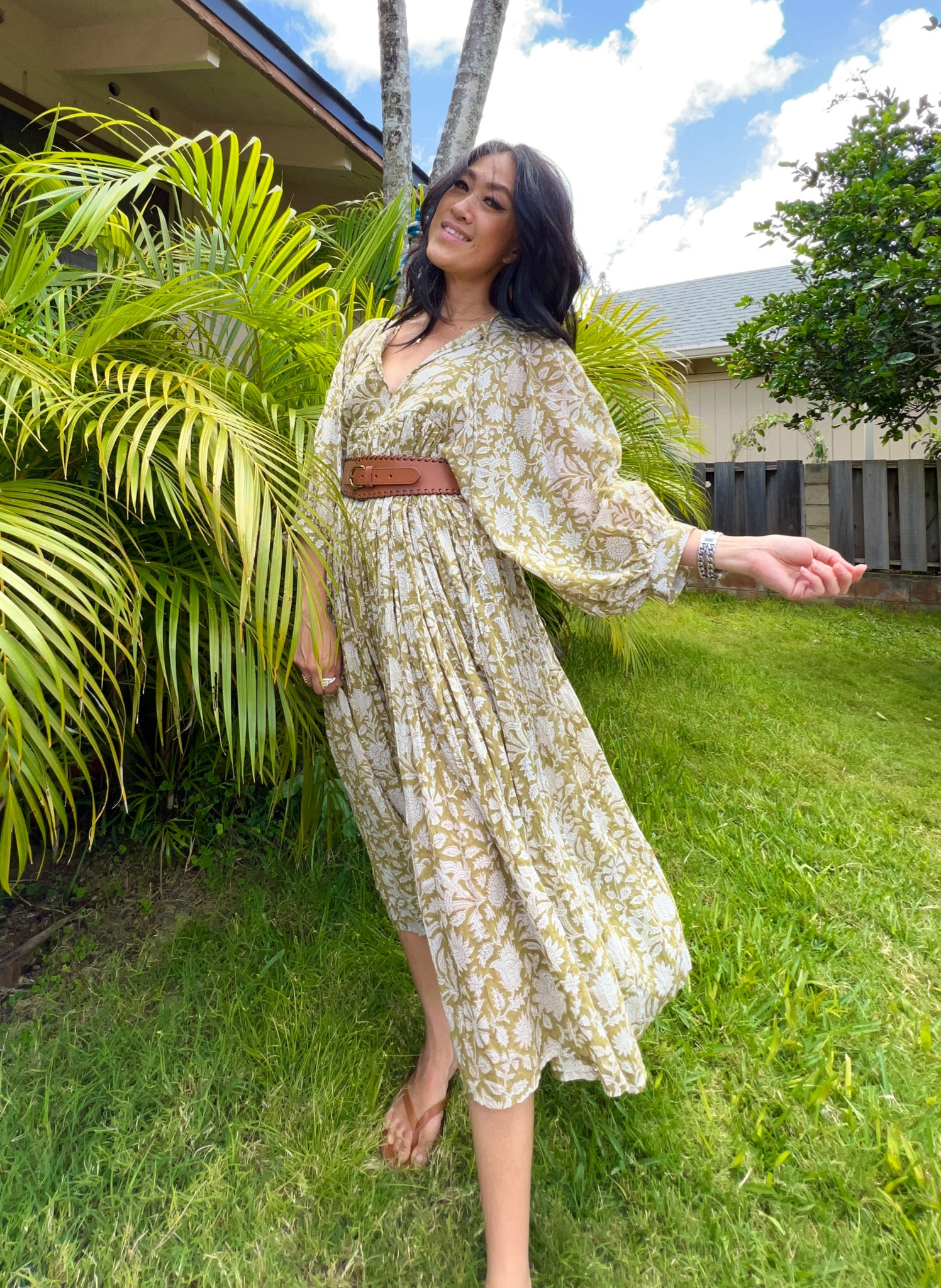 The perfect corset belt that’ll cinch your waist and give shape to all of your dresses! Get in while it’s on sale!

#belt #corsetbelt #maxidress #springdresses #dress #flowydress #maxidress #brownbelt




#LTKsalealert #LTKunder100 #LTKstyletip