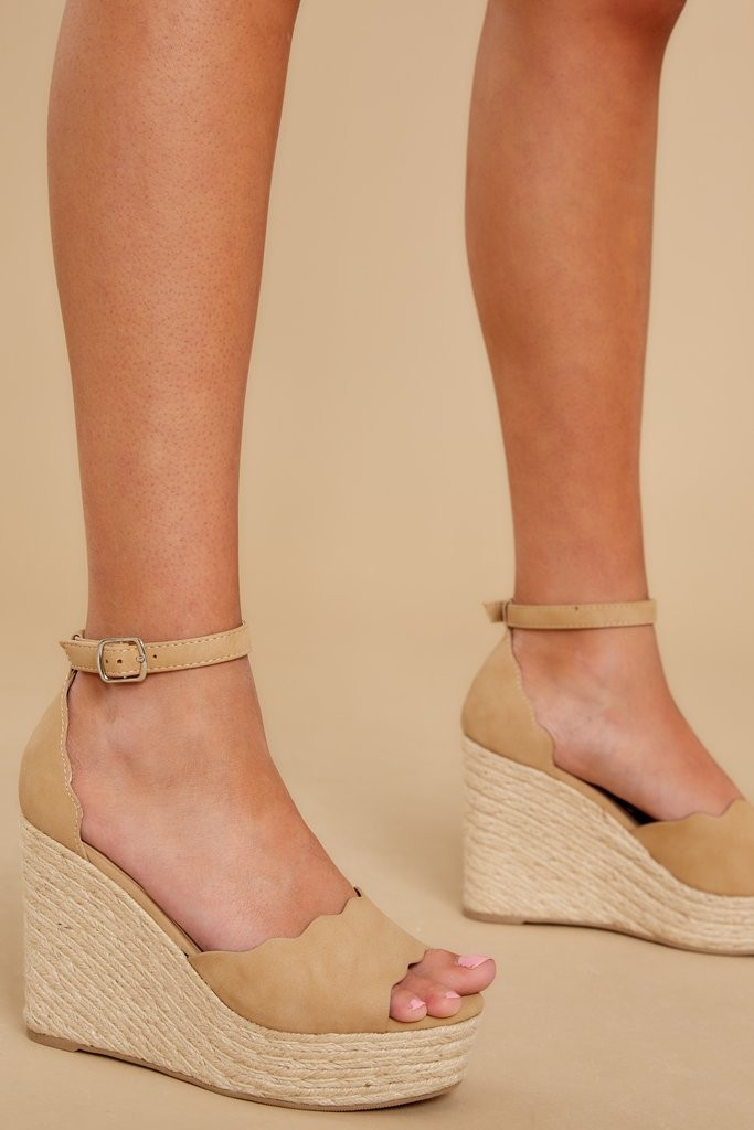 No Thanks, I'll Walk Natural Wedges | Red Dress 