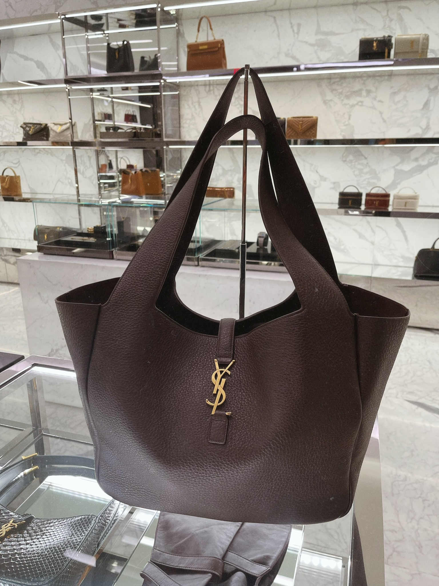 Chocolate brown is the new black and this tote is perfect. 

#LTKSeasonal #LTKItBag