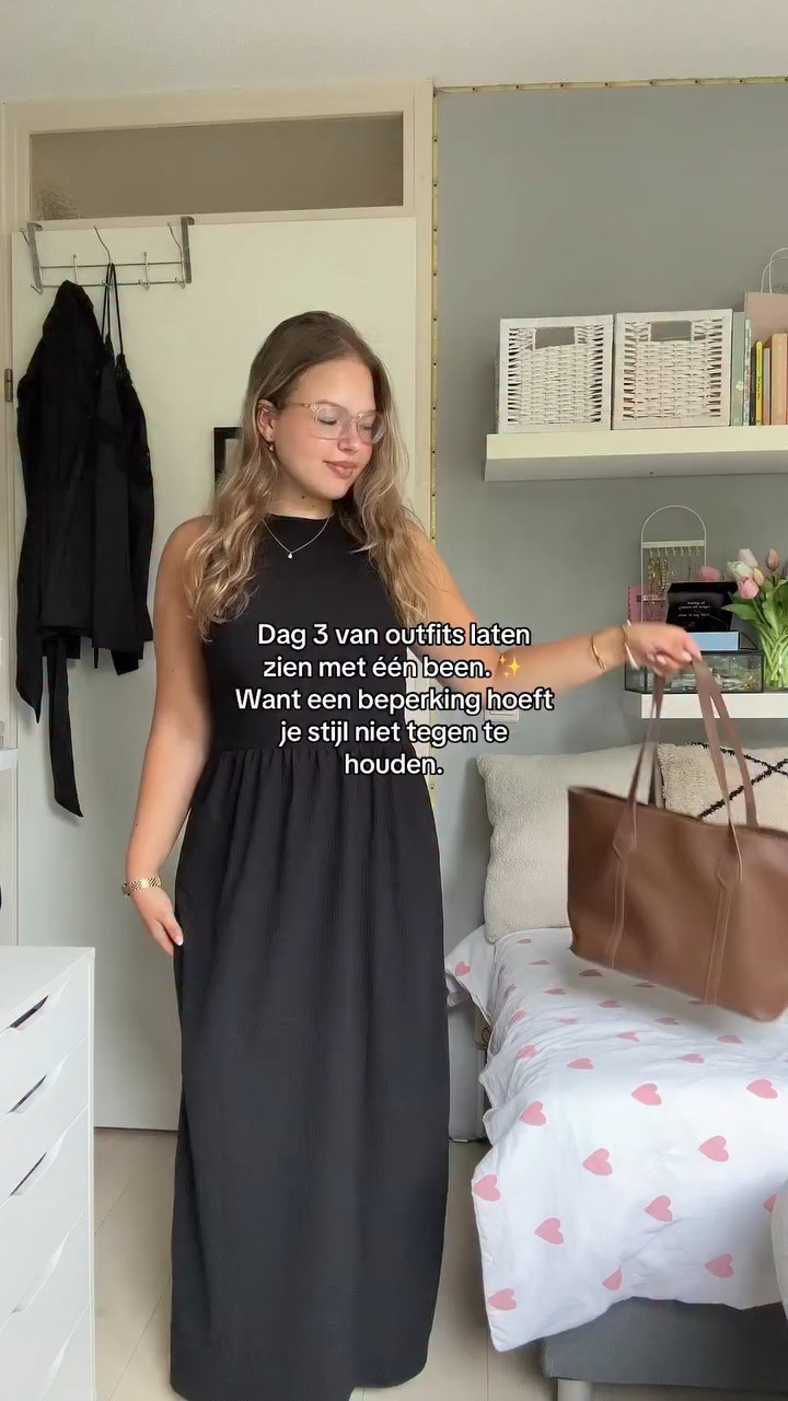 Volg mee als je meer outfitinspiratie met één been wilt zien. 🤍 #outfitinspo #disabilityawareness #amputee #disabledfashion

details: 
dress: @boohoo 
shoes: @aboutyoude