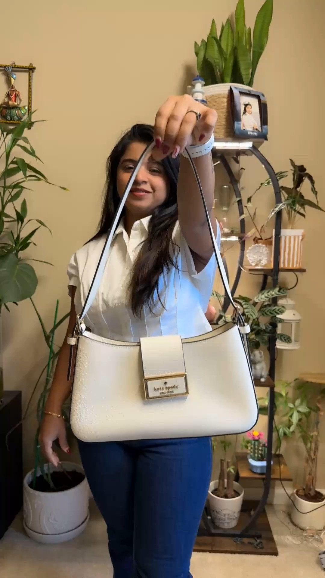 Meet my new style staple: the Kate Spade Reegan Small Shoulder Bag in Meringue 🤍✨ It has that ultra-sleek, structured look that instantly elevates any outfit, but it's surprisingly spacious. It easily fits a large phone, a small wallet, and all my daily essentials without losing its shape!

You can shop this exact bag and my entire look by clicking the link in my bio or following me on the LTK app!#liketkit #katespade #everydaystyle #neutralaesthetic #shoulderbag #classicstyle @Kate Spade

#LTKootd #LTKNYFW #LTKSaleAlert