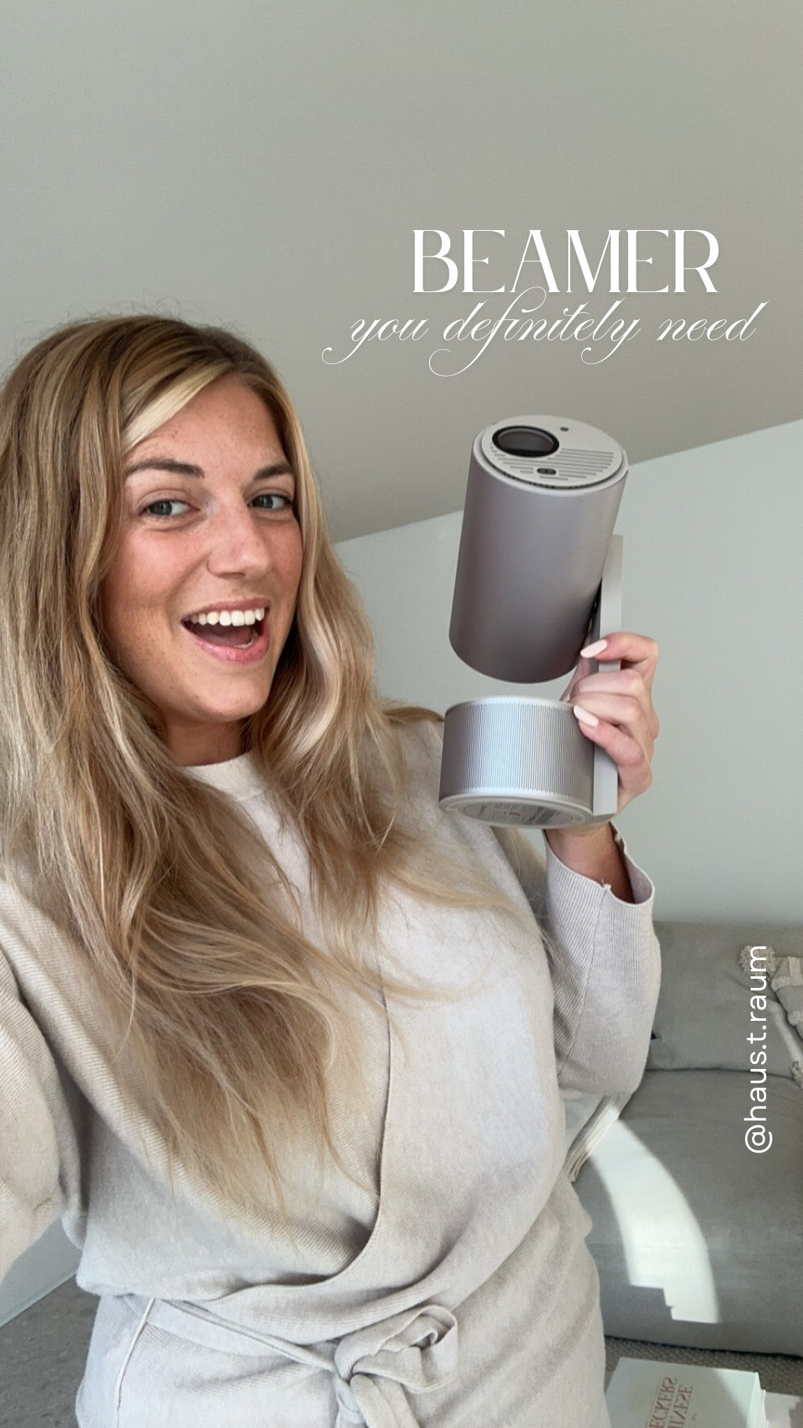 Wir können uns keinen Fernsehabend mehr ohne diesen Beamer vorstellen! Er ist einfach perfekt, hat eine wahnsinnig gute Klangqualität und ein gestochen scharfes Bild! Nie wieder einen Fernseher! 

#LTKhome #LTKdeutschland #LTKAroundTheWorld