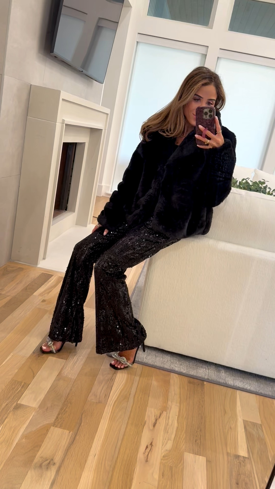 Affordable holiday outfit idea sequin pants size xxs with super soft faux fur jacket size xxs 

#LTKFindsUnder100 #LTKHoliday #LTKFindsUnder50