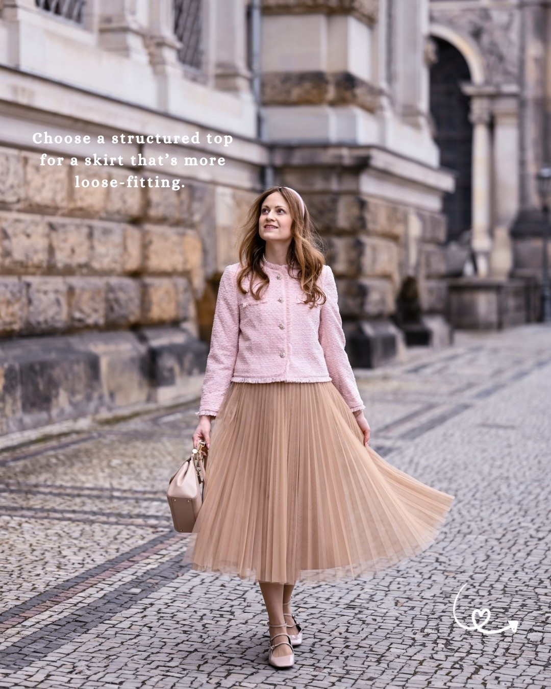 How to style a pleated skirt for autumn | Look 2

Pink boucle blazer with gold buttons – Goelia
Light tan pleated tulle midi skirt – Hallhuber 
Light pink patent Mary Janes – Zara
Beige top handle ‘Sicily’ handbag – Dolce & Gabbana
Pink headband – Etsy

If any of these aren’t current or available, I’ve linked alternatives. 🤍

#LTKstyletip #LTKdatenight #LTKeurope
