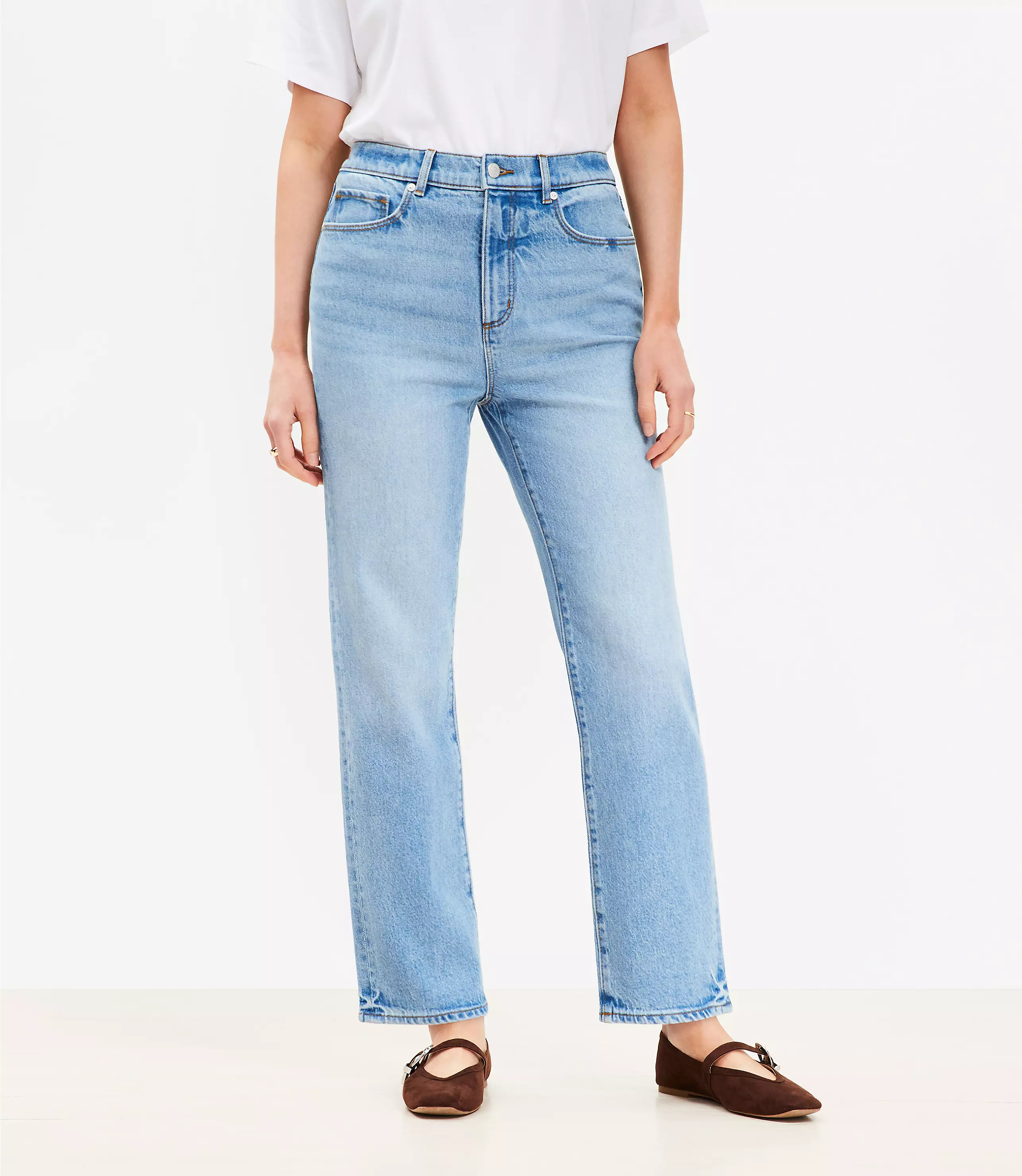 Curvy High Rise Straight Jeans in Light Vintage Wash | LOFT