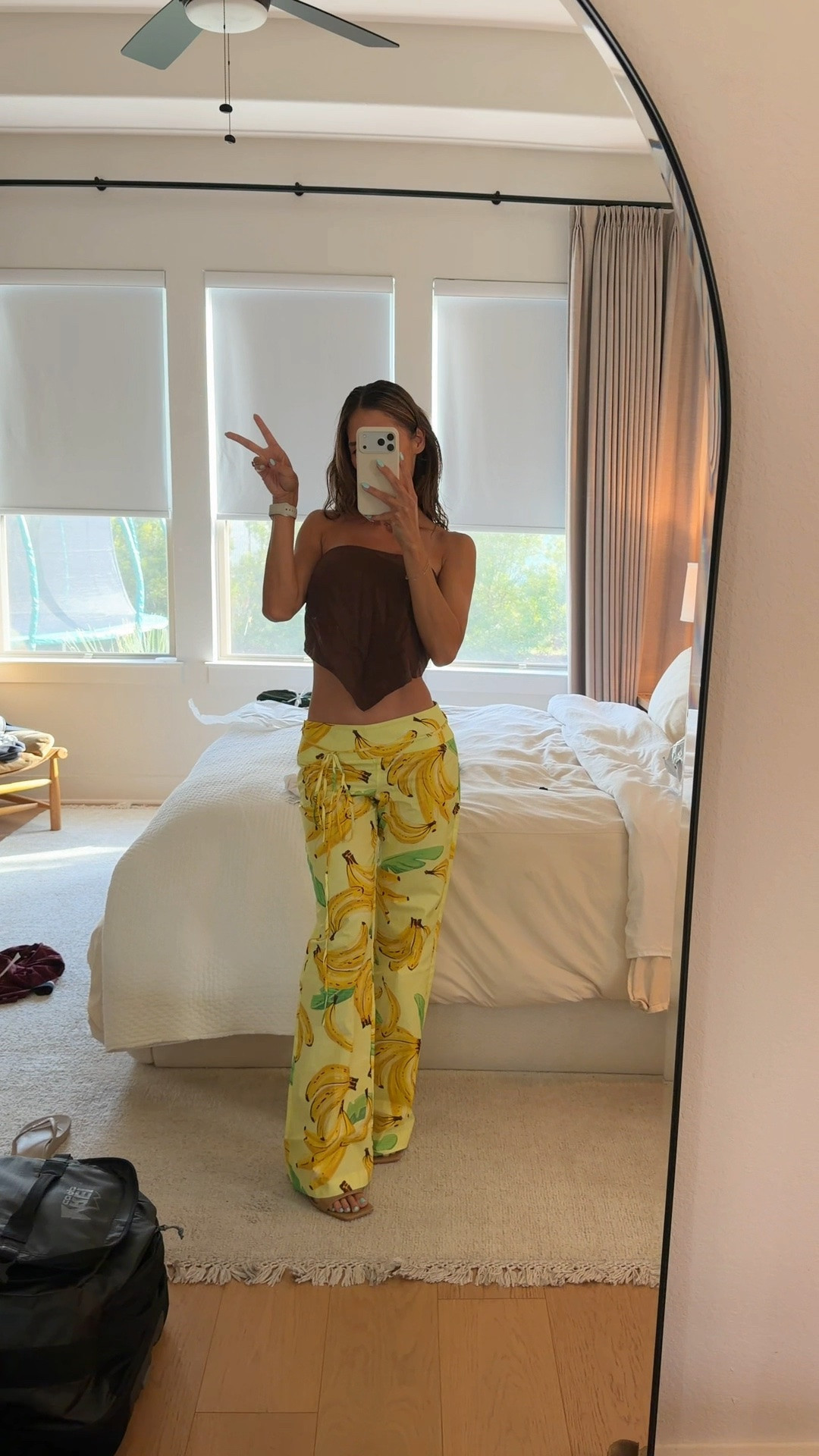 Cute vacation pants so fun #zara #linenpants #traveloutfit #vacationoutfit

#LTKgrwm #LTKootd #LTKTravel