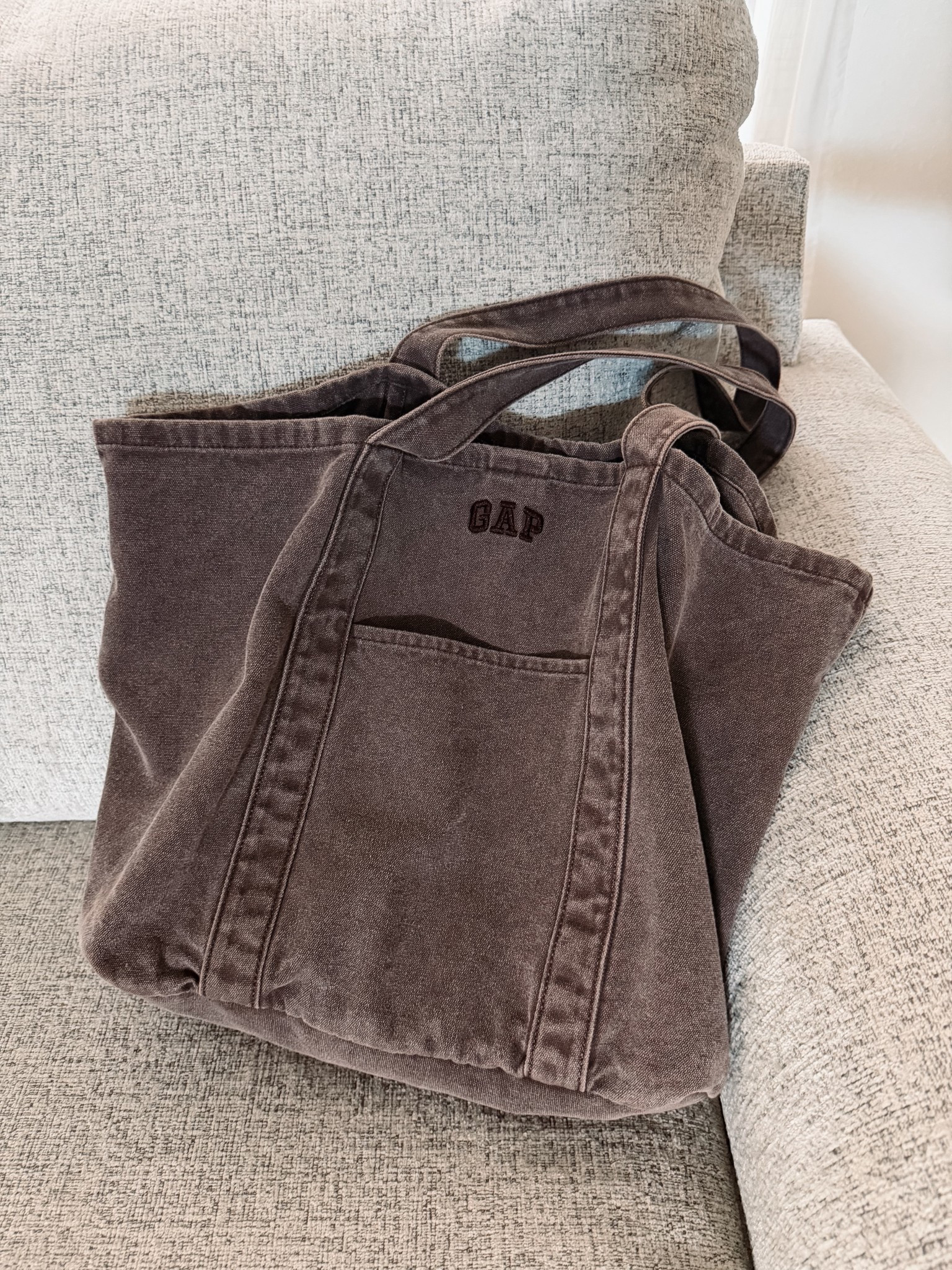 The perfect mom tote, beach bag, sports tote sport bag grab and go mom bag 

#LTKdayinmylife #LTKmomlife #LTKgrwm