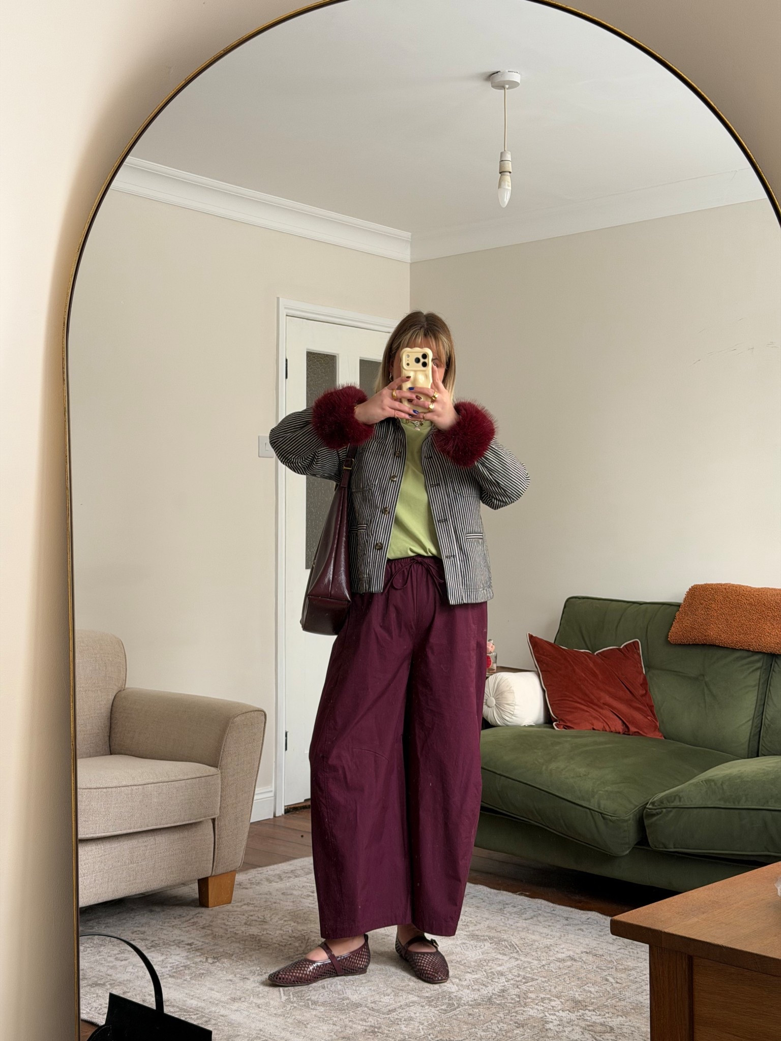 Cos barrel leg trousers outfit 

#LTKmidsize #LTKuk