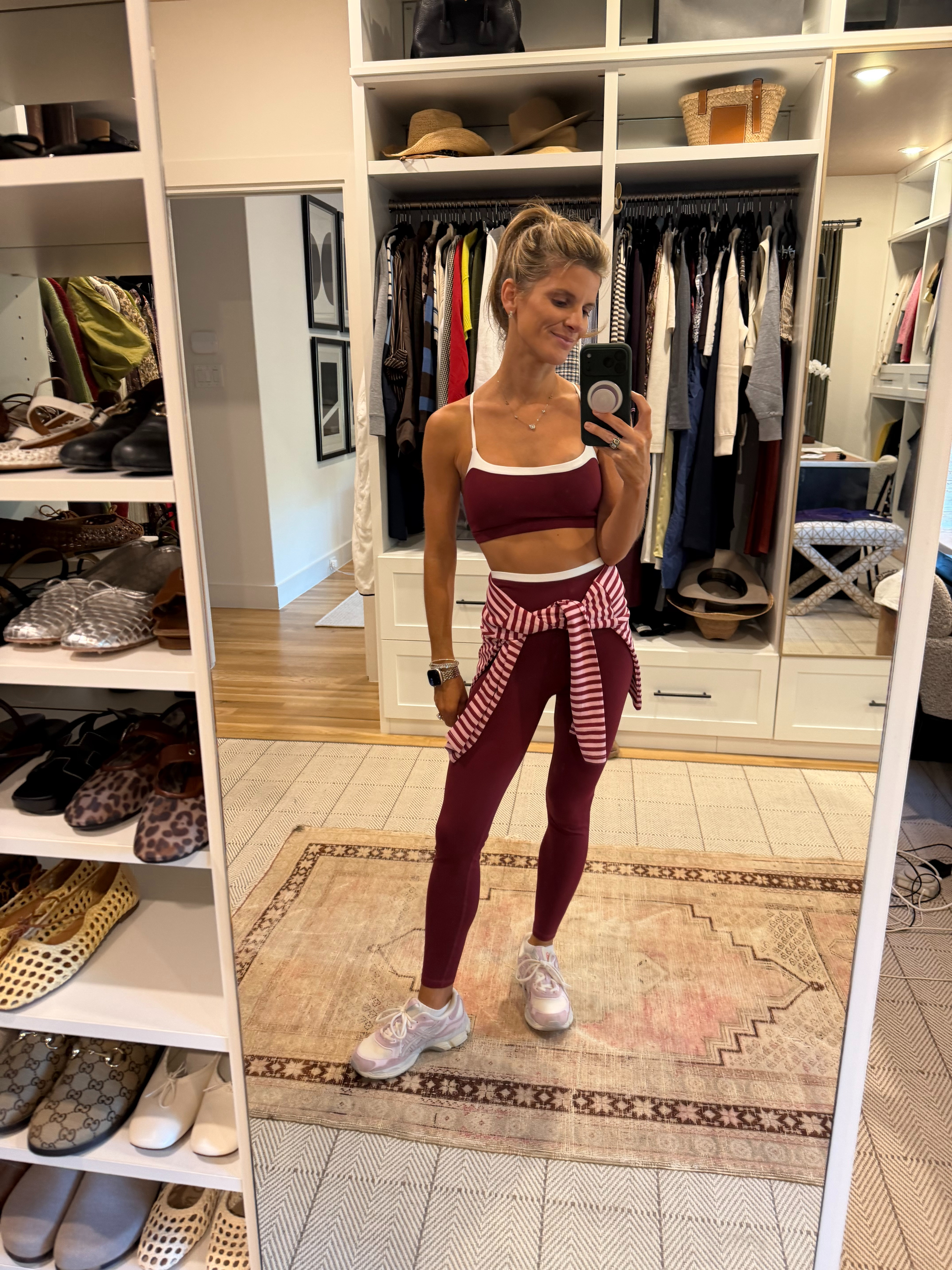 Amazon burgundy workout set and matching oversized longsleeve 

 