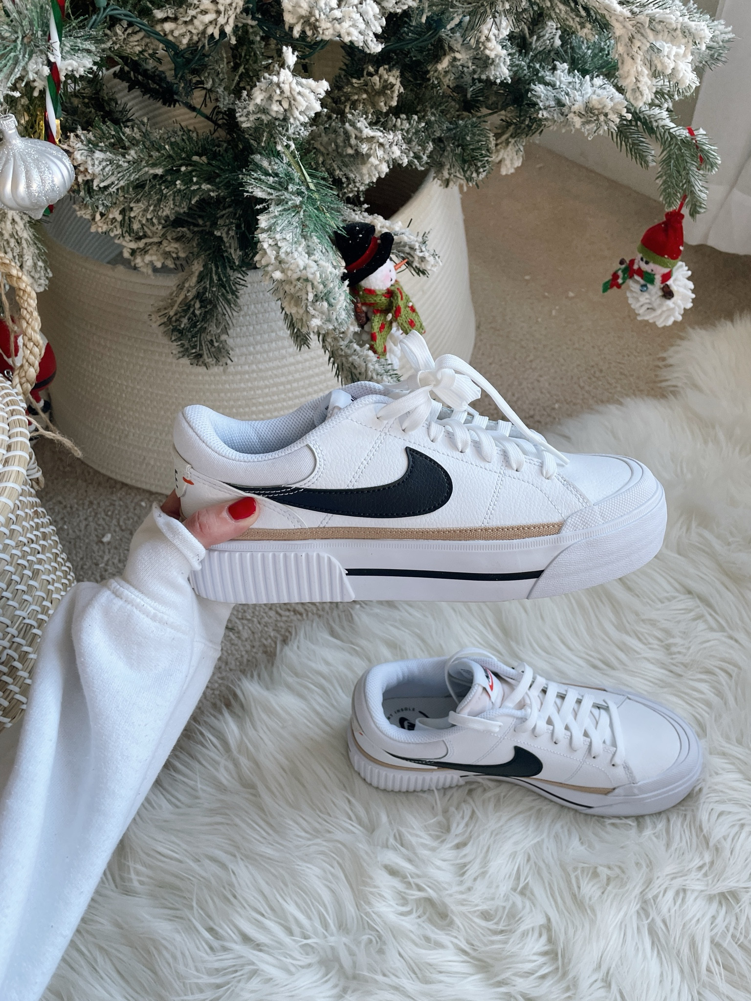 Love the platform on these! 😍

#LTKShoeCrush #LTKGiftGuide #LTKStyleTip