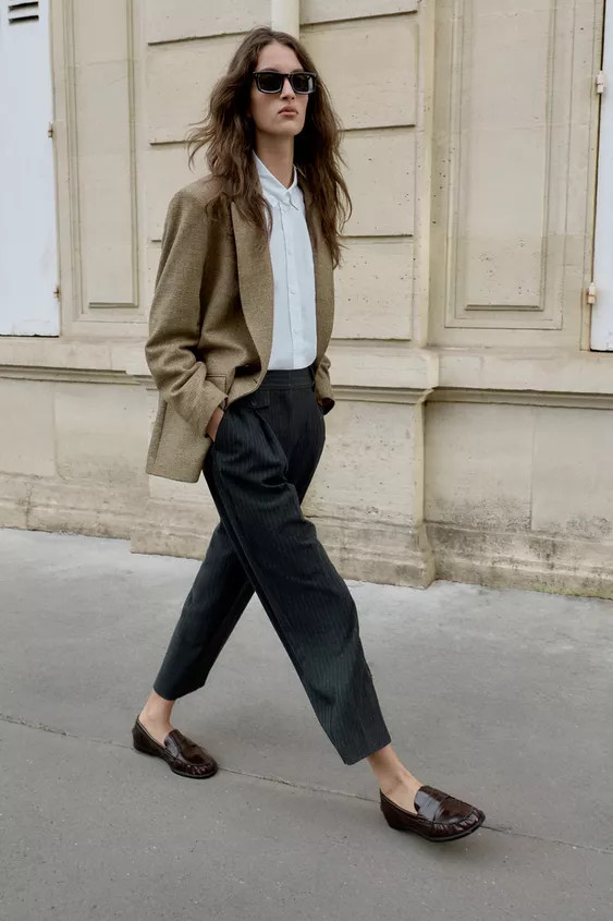 STRIPED STRAIGHT-LEG TROUSERS WITH DARTS | Zara UK