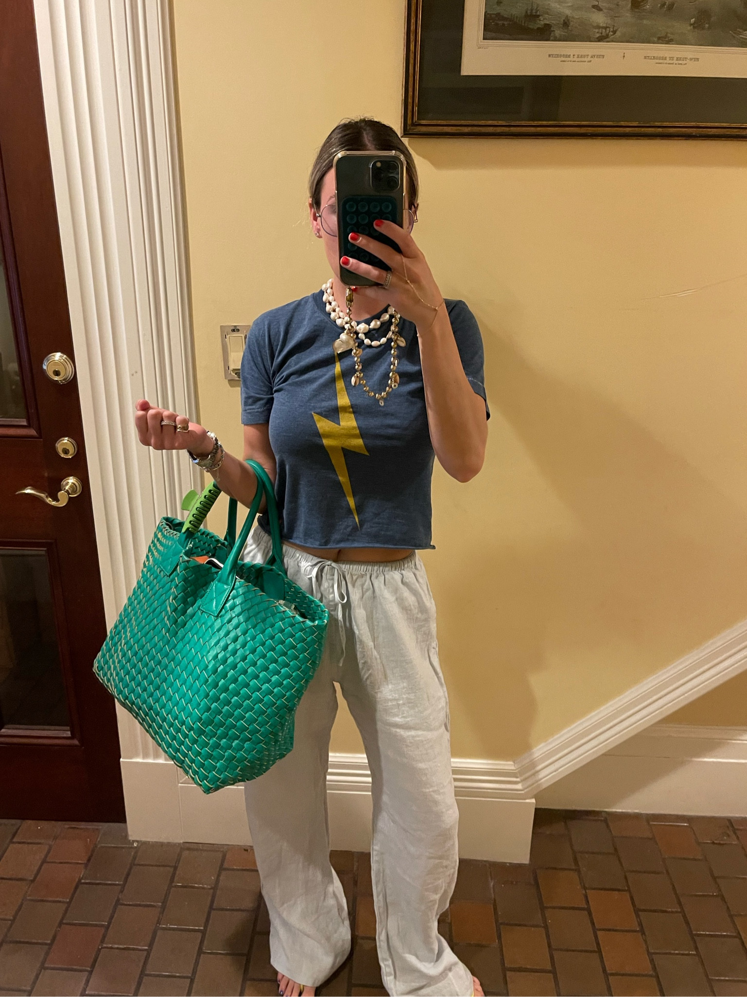 Linked the same tee in a different color !! The blue is sold out ⚡️⚡️⚡️

#LTKstyletip #LTKfindsunder50 #LTKsalealert