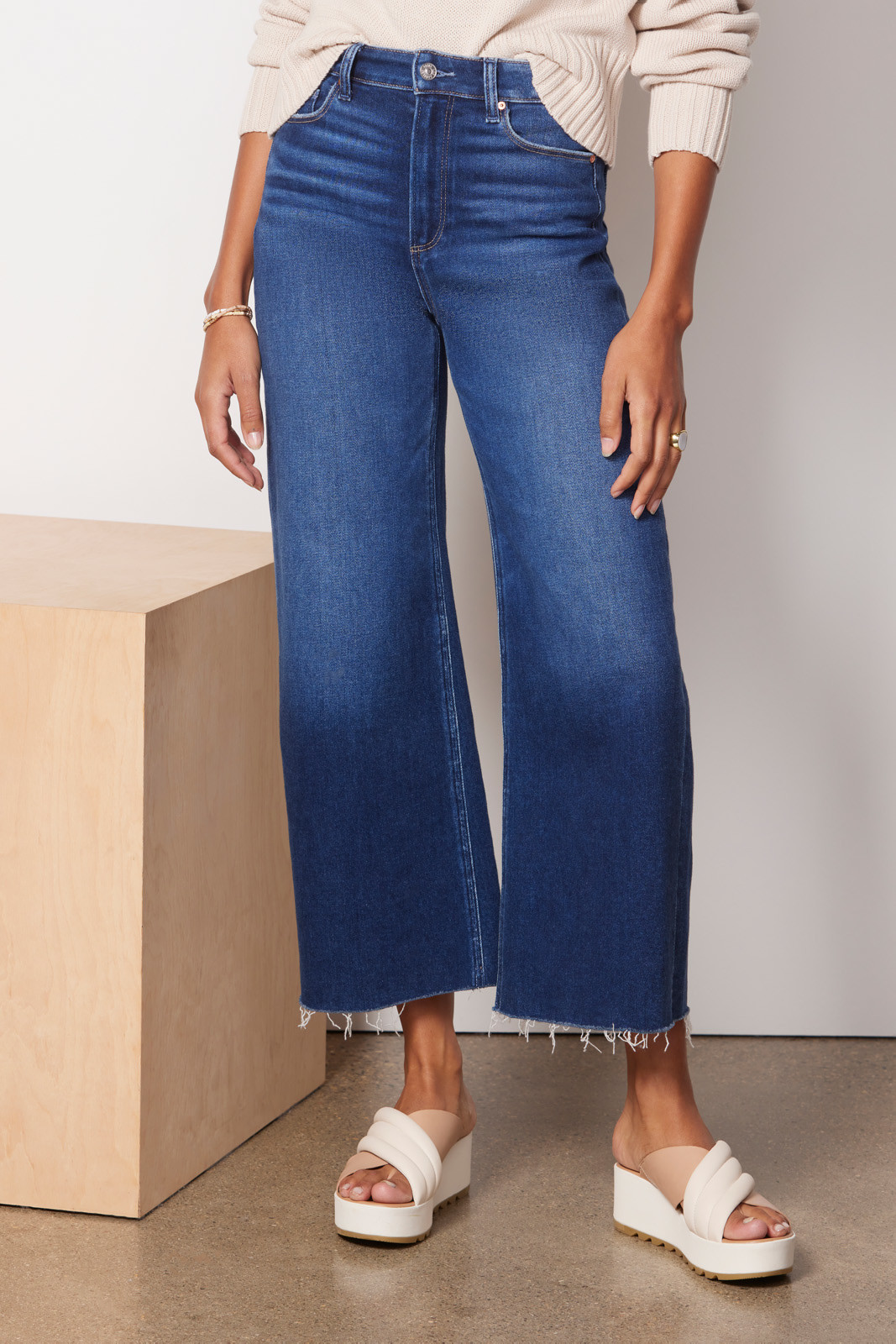 PAIGE Anessa with Raw Hem Jean | EVEREVE | Evereve