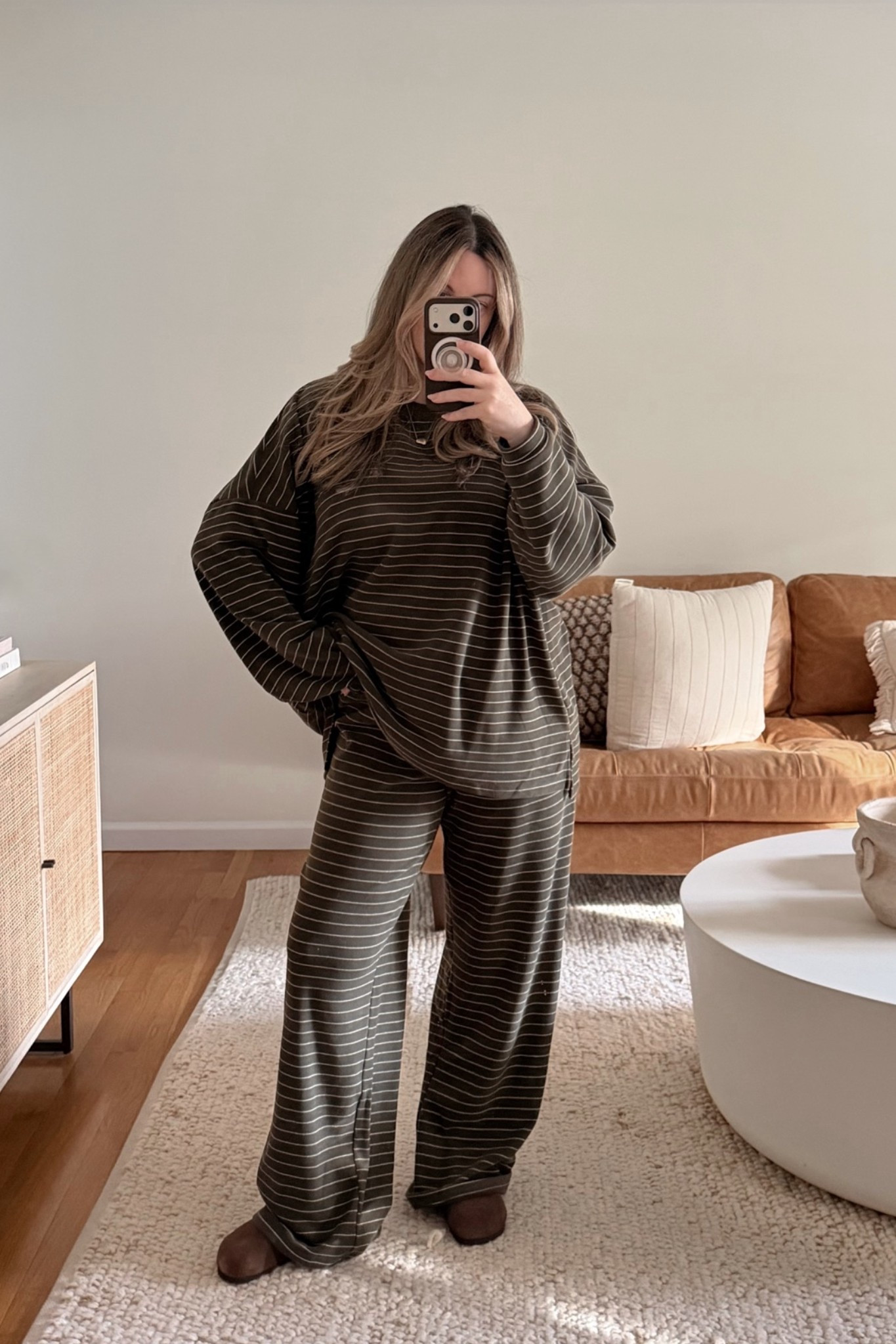 New favorite set. The butter fleece feels like you’re wearing a blanket 🤩 wearing M/L in both. Top is extra oversized!