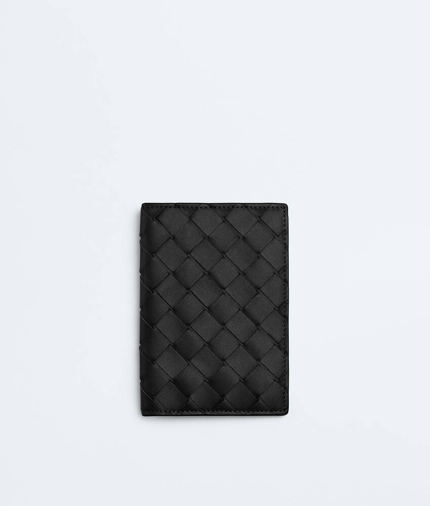 Intrecciato  Reisepass-Etui f\u00fcr Herren in Black | Bottega Veneta DE | Bottega Veneta