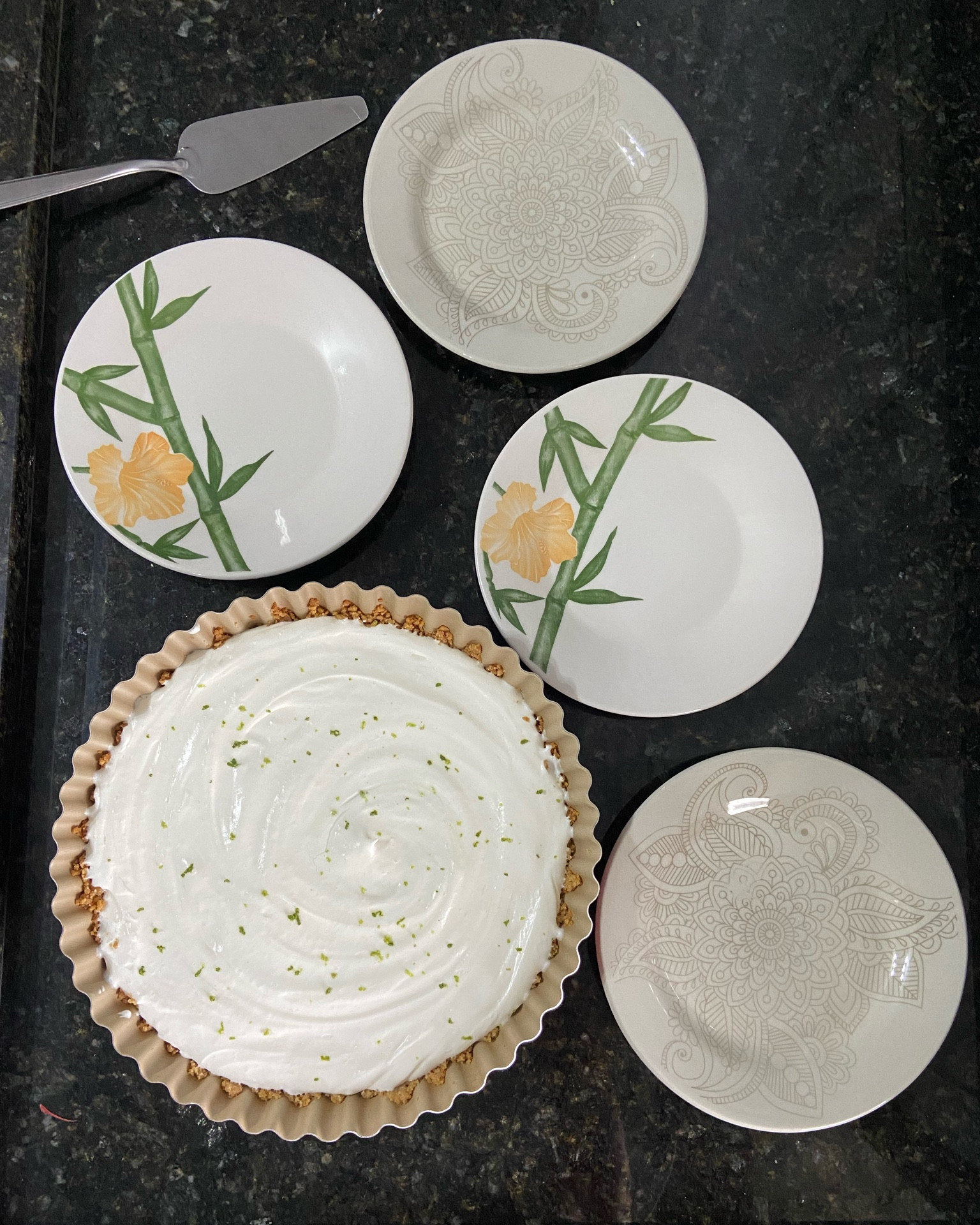 Torta de limão 🍋 lindo pratos para servir sobremesa. 

#LTKbrasil #LTKhome #LTKfamilia