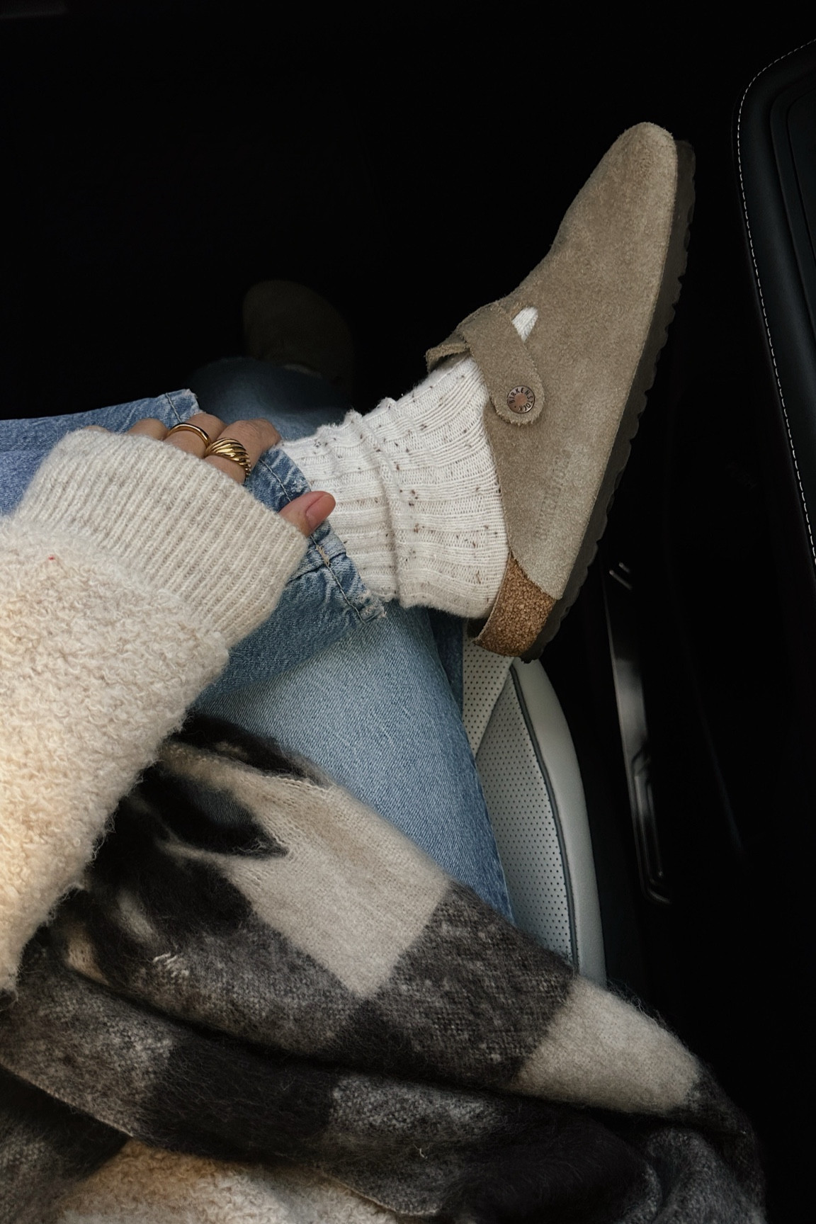 Cozy szn #winteroutfit #cozyoutfit #casualstyle 

#LTKstyletip #LTKfindsunder100 #LTKfindsunder50