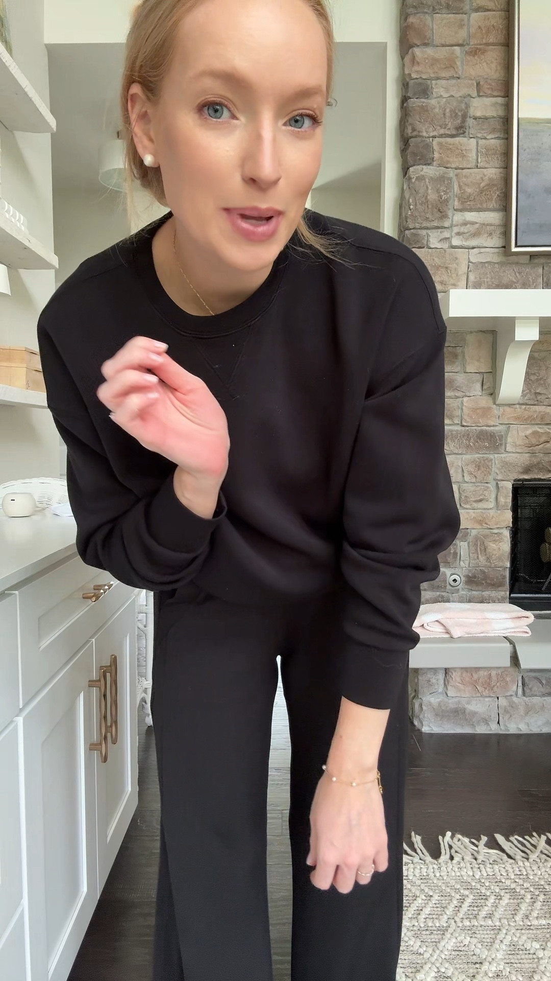 Threw on one of my go to sets for an early doctor appointment this am. Wearing a size small! Use code AMANDAJOHNXSPANX for 15% off your first order


#LTKSeasonal #LTKStyleTip