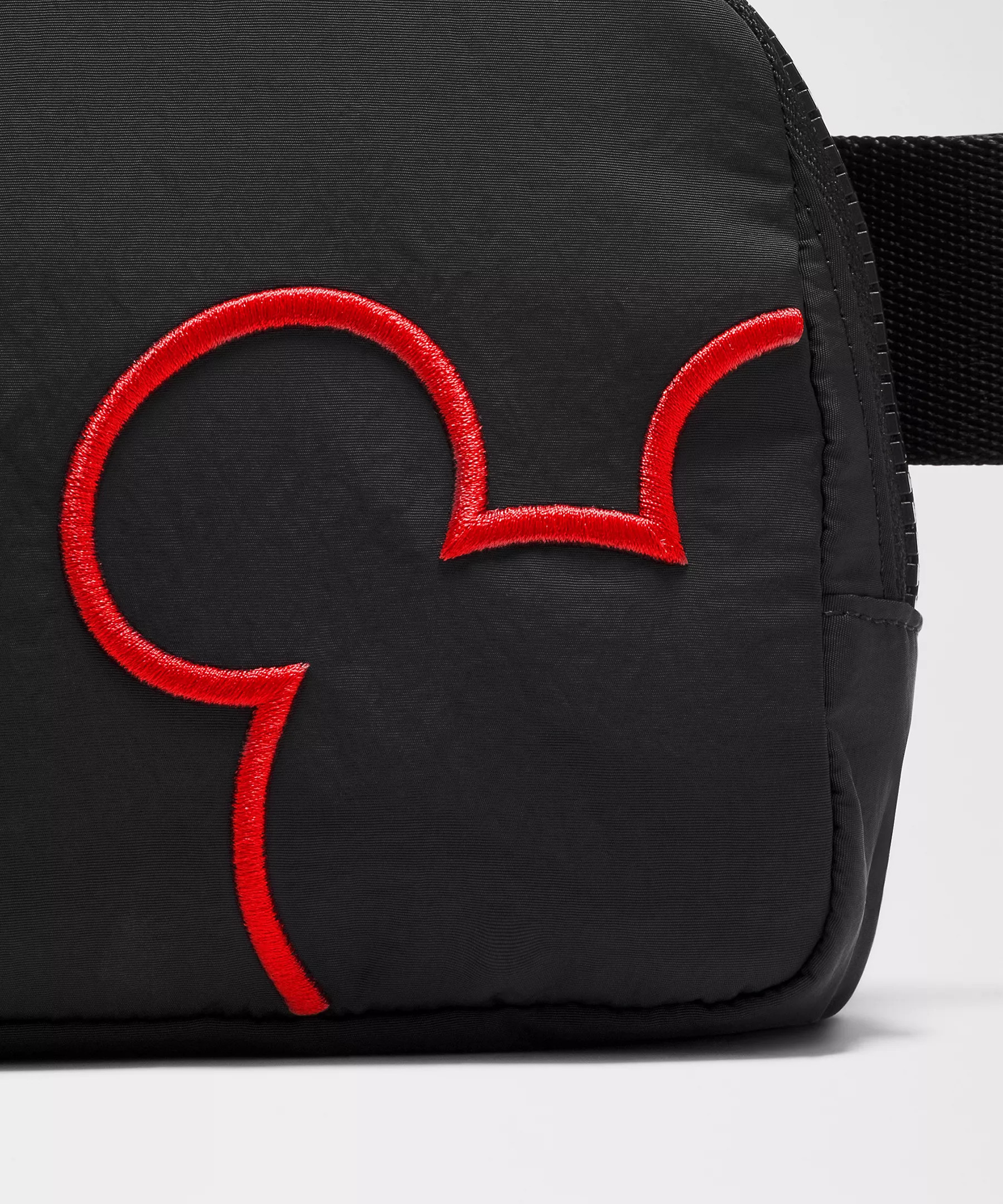 Disney x lululemon *Everywhere Belt Bag 1L Mickey Outline Graphic | Unisex Bags,Purses,Wallets | ... | Lululemon (US)