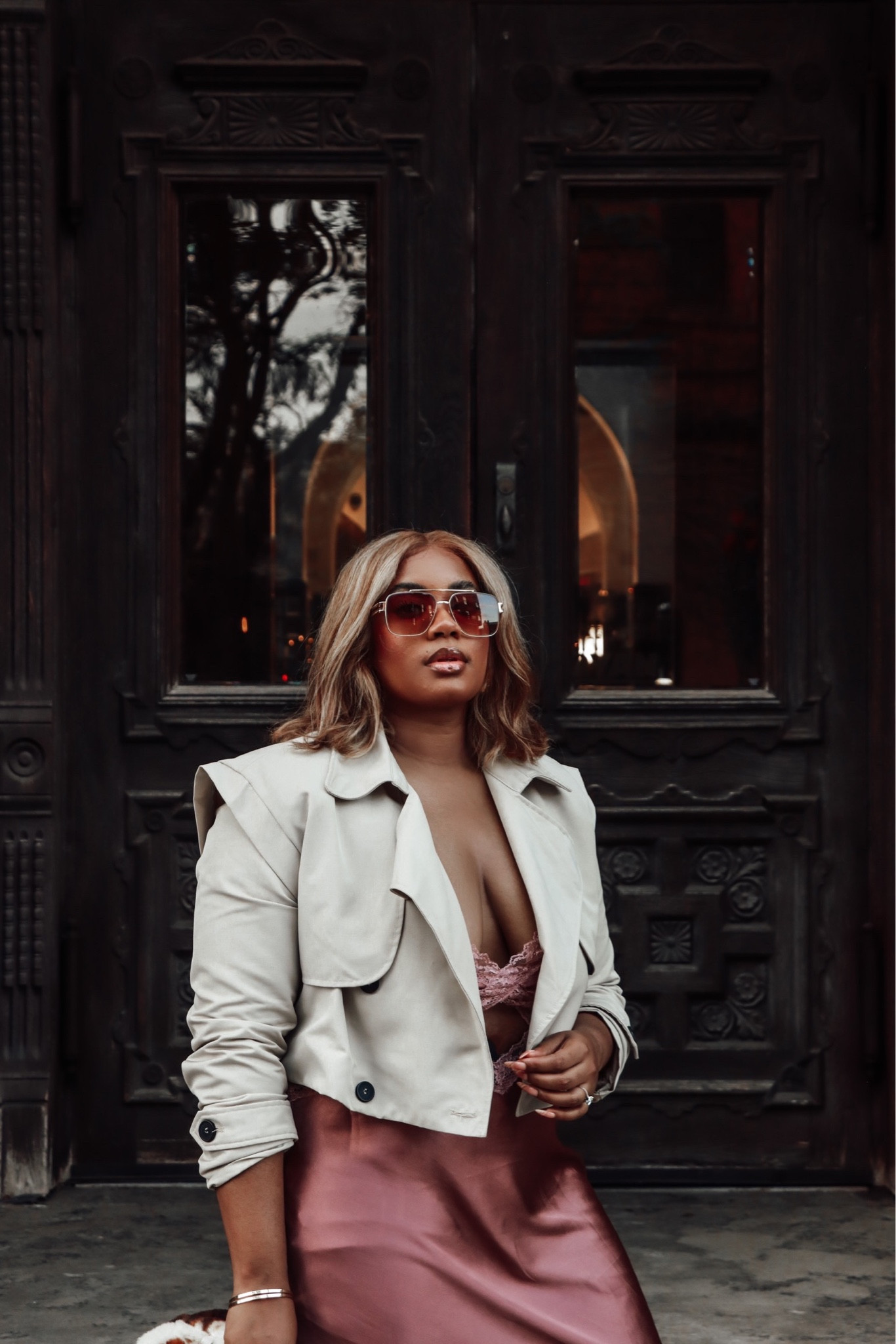 Crop trench me please 

#LTKworkwear #LTKSeasonal #LTKcurves