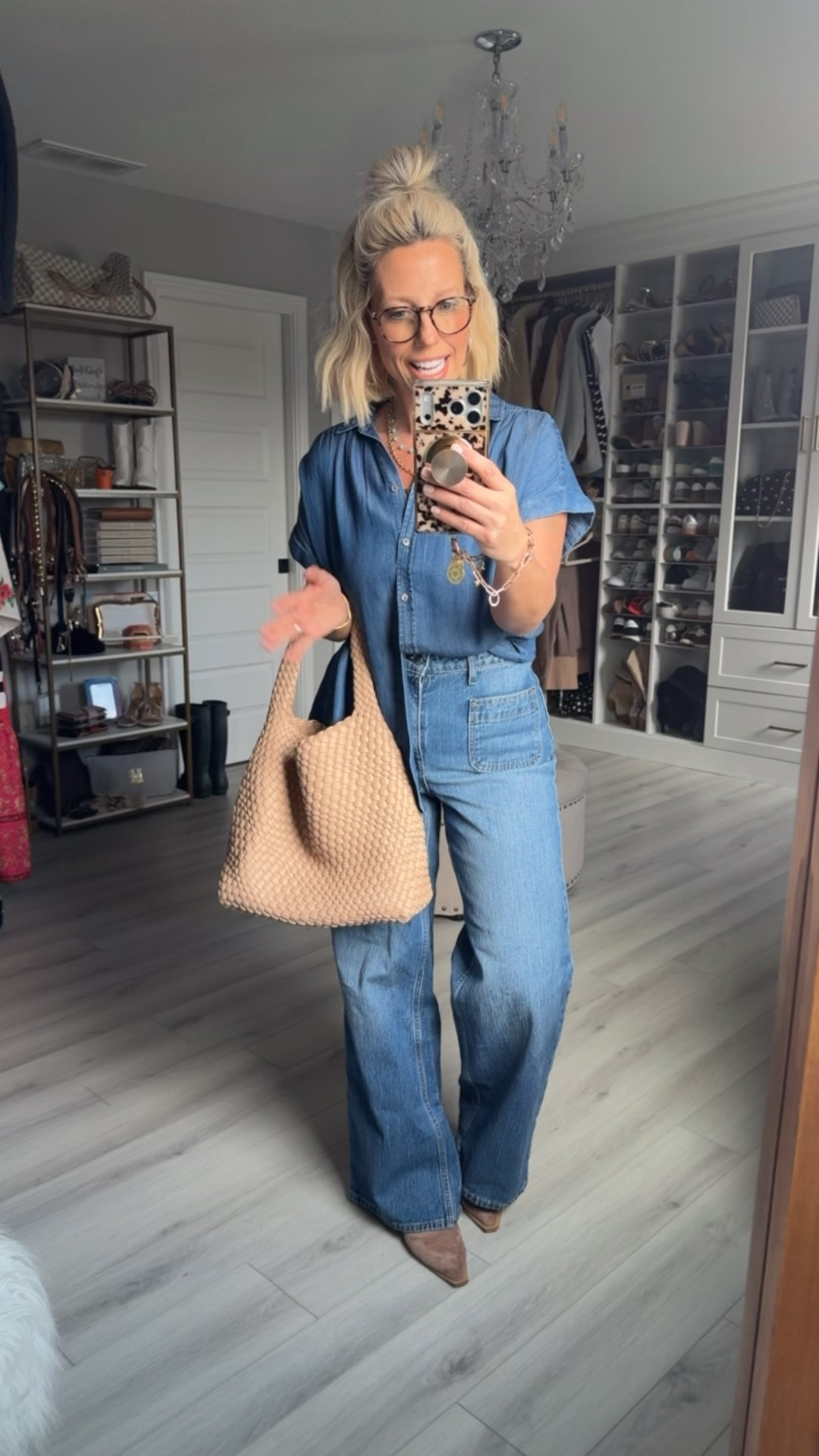 I love a good denim on denim look and I’m obsessed with this top for spring!!!
⬇️⬇️⬇️
Top small
Jeans size 4 
Boots TTS


#LTKWorkwear #LTKSaleAlert #LTKSeasonal