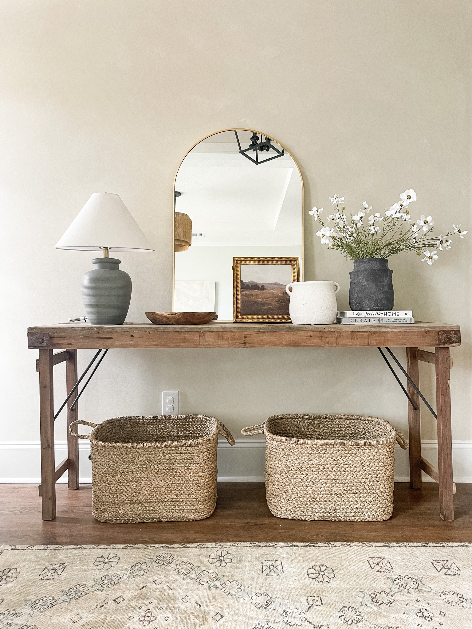 Entryway console!