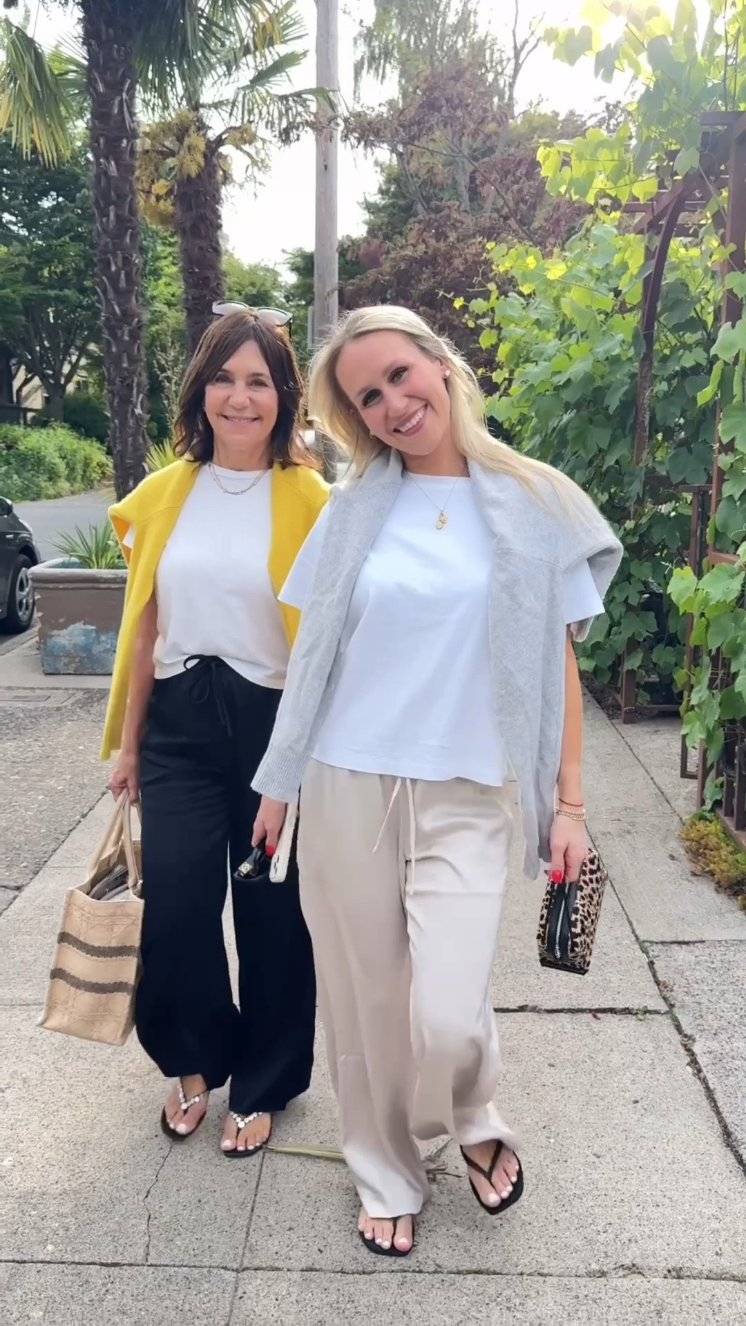 Just picked up our favorite pants in satin! I have 5 pairs of these now - 3 in the crepette material, one satin, and one linen. Trust me - this pants belongs in everyone’s closet!!! So flattering and the crepette doesn’t wrinkle 🙌🏻 I’m wearing size small, short.