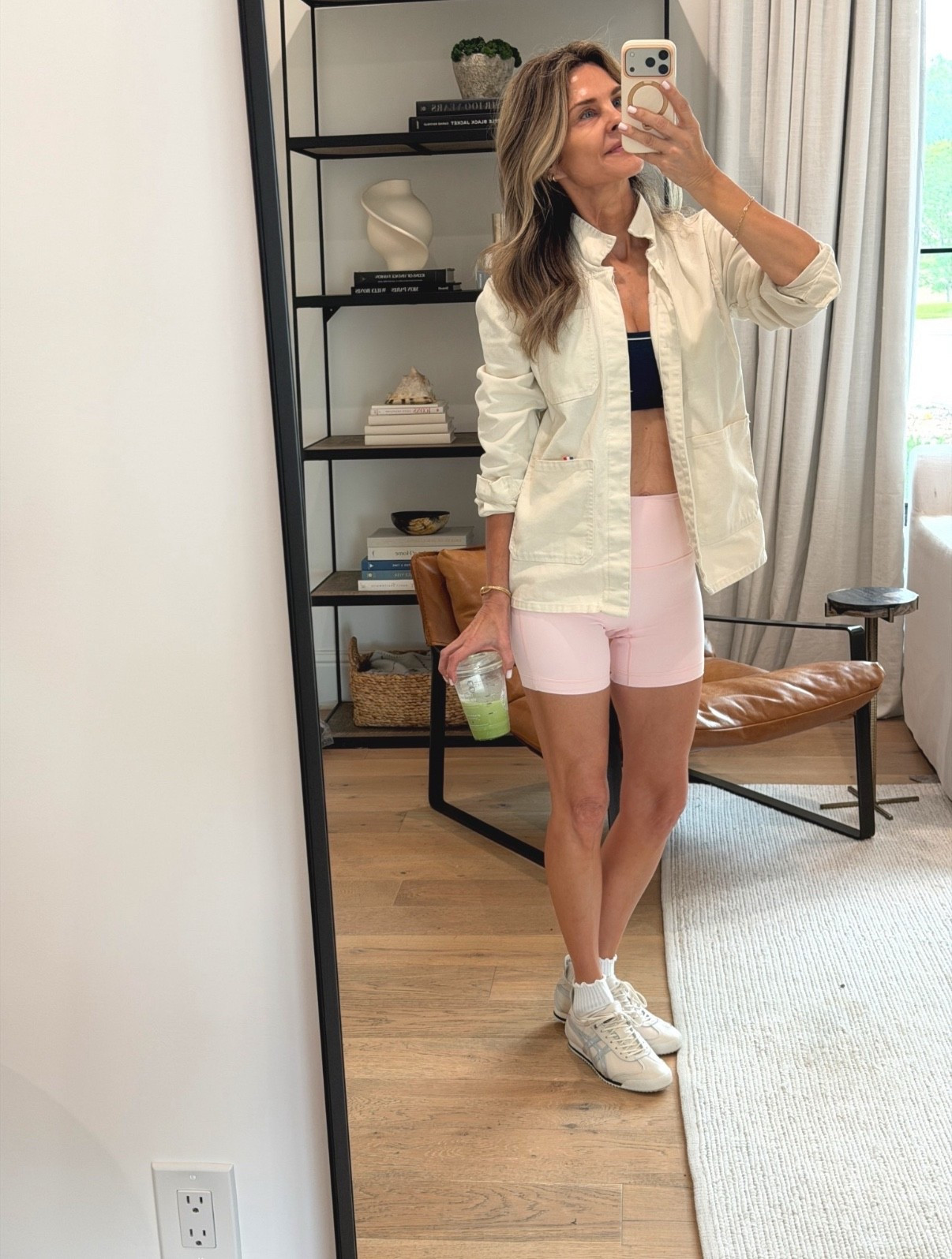 Jacket sz small 
Sneakers TTS 