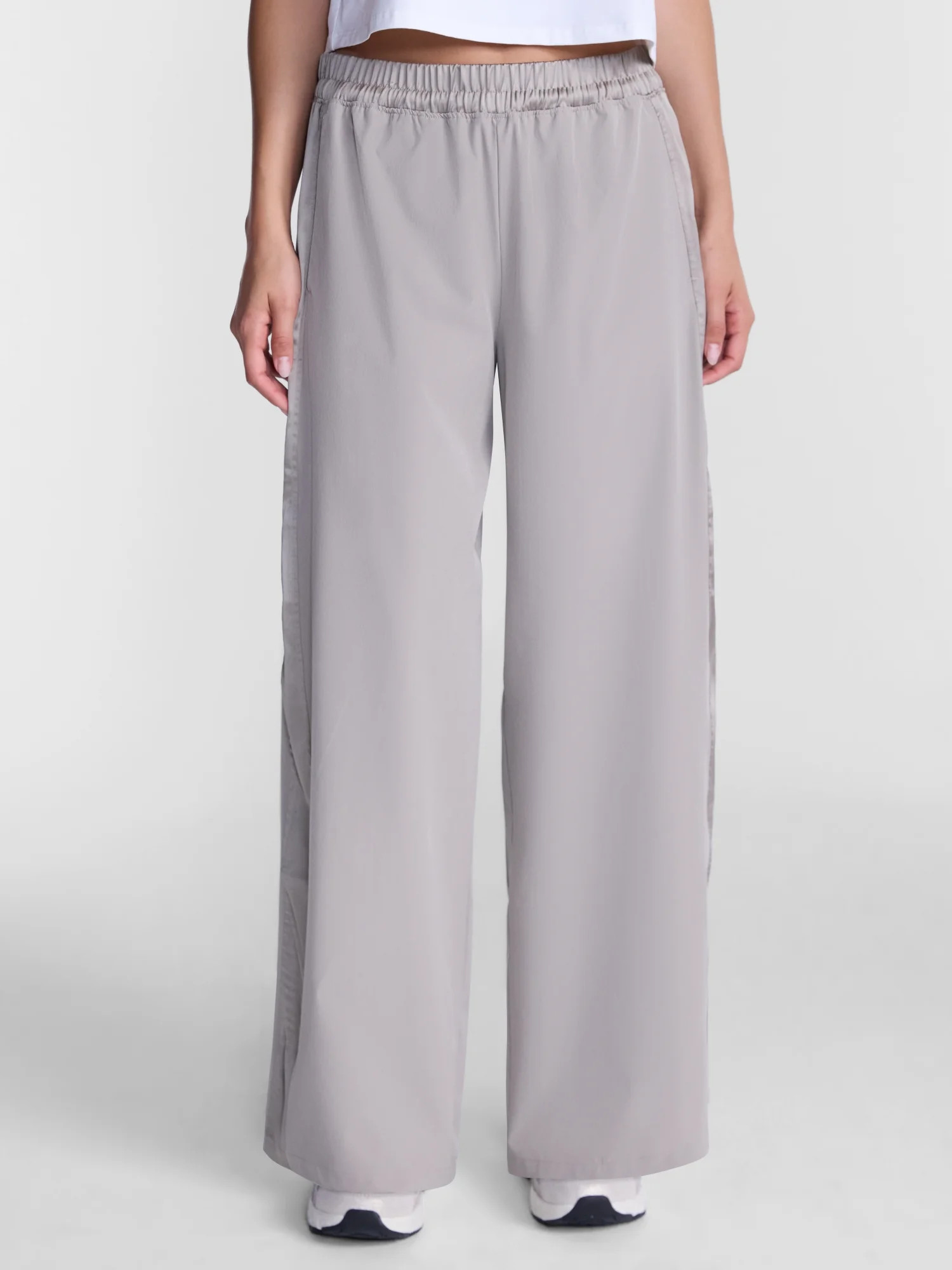 Avia Women’s Sheen FeatherStretch Pants, 29'' Inseam, Sizes XS-XXL | Walmart (US)