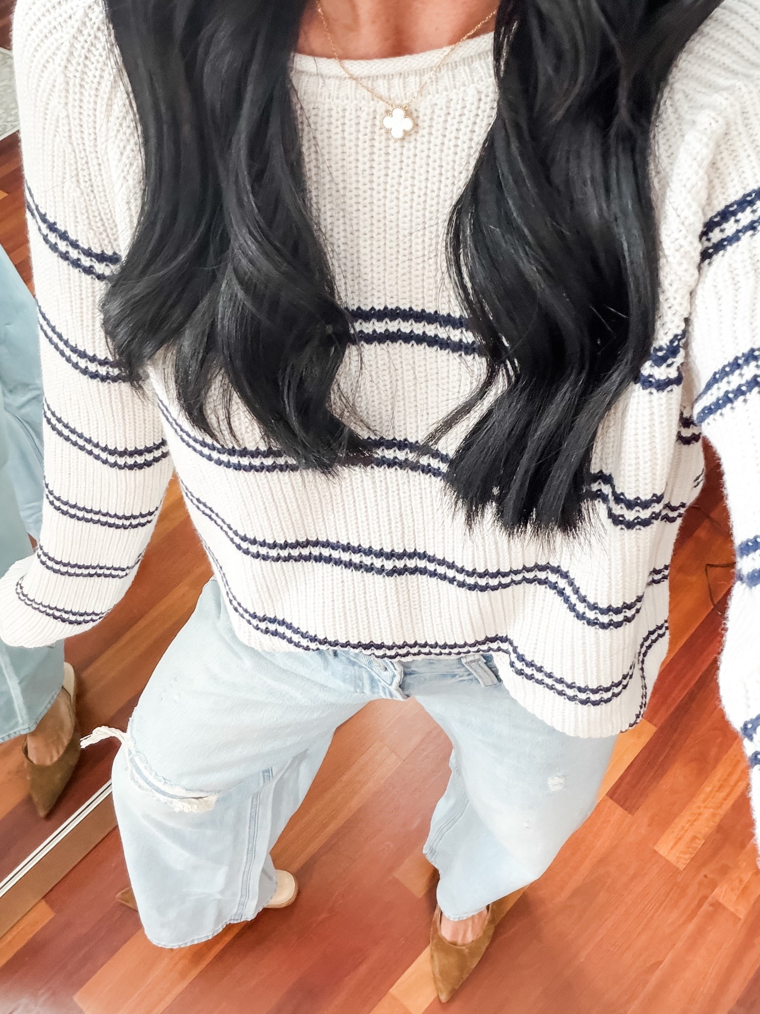 Medium sweater
0 denim

#LTKmomlife #LTKootd #LTKSaleAlert