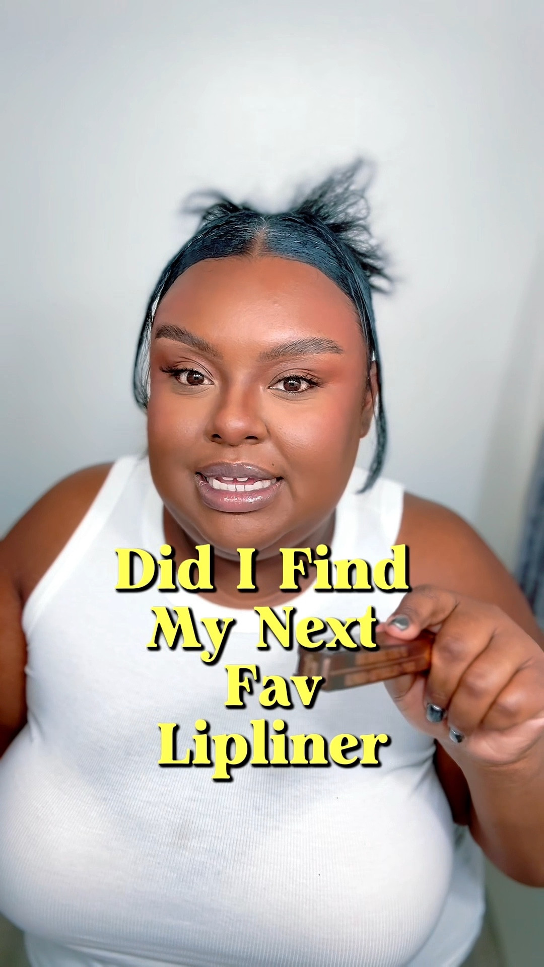 It’s like a contour/bronzer combo , but for your lips! 😍

#LTKSeasonal #LTKBeauty #LTKPlusSize