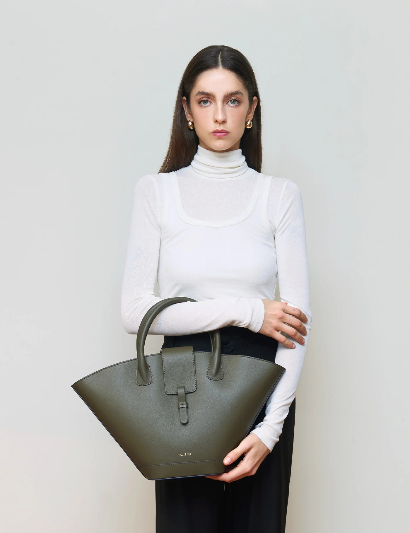 Lumière Dark Olive by PARIS/64 | PARIS/64