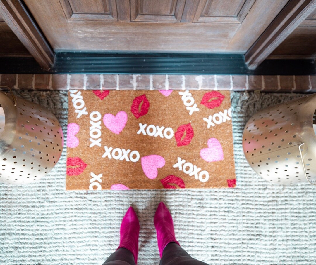 XOXO Doormat, Valentine Doormat, Cute Doormat, Welcome Mat, Home Decor, Front Porch Decor, Cute G... | Etsy (US)