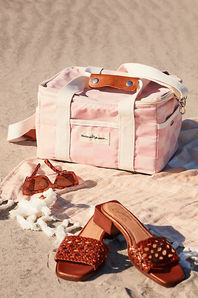 Business & Pleasure Premium Beach Cooler | Free People (Global - UK&FR Excluded)