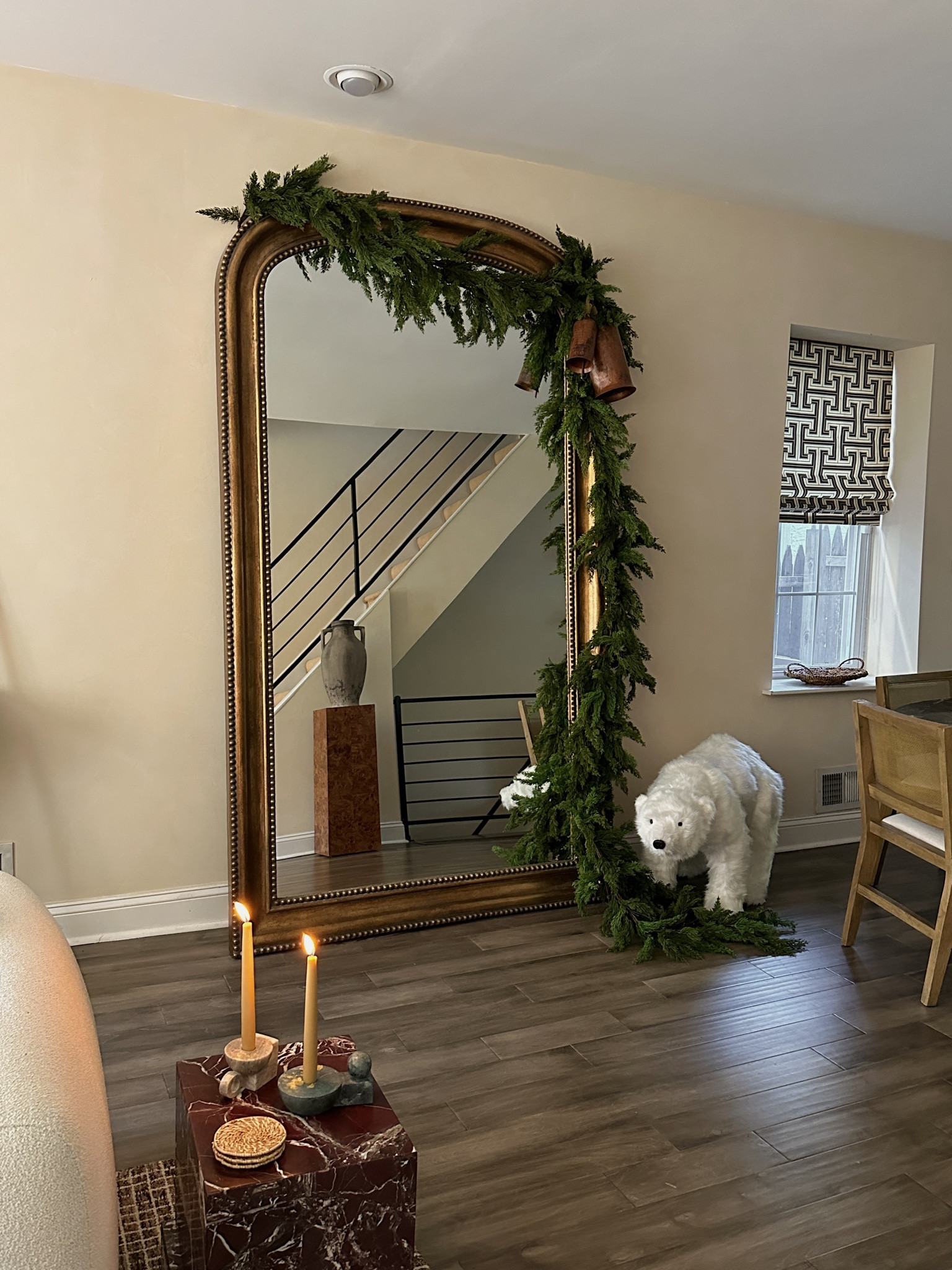 We love how the mirror turned out this year! Linked everything below 👇🏻 

#LTKHoliday