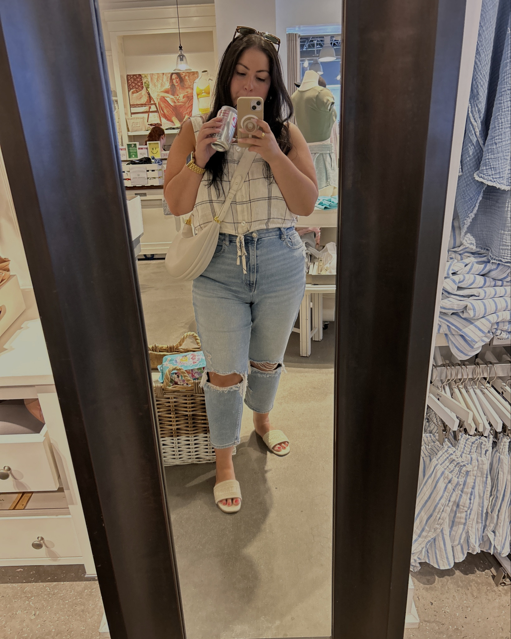 You ever buy a pair of jeans on a whim then 3 years later you still have them + you’ll never get rid of em? That is literally every pair of American Eagle jeans I’ve ever bought. These ones are my current loves though 🫶🏽

#LTKFindsUnder50 #LTKMidsize #LTKPlusSize