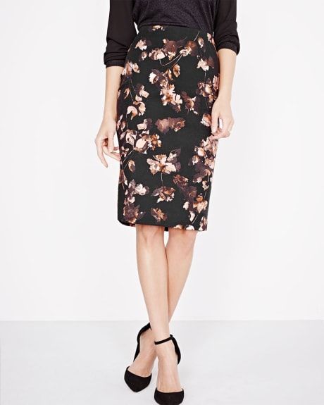 Modern Chic Floral pencil skirt.Black.0 | RW&CO.