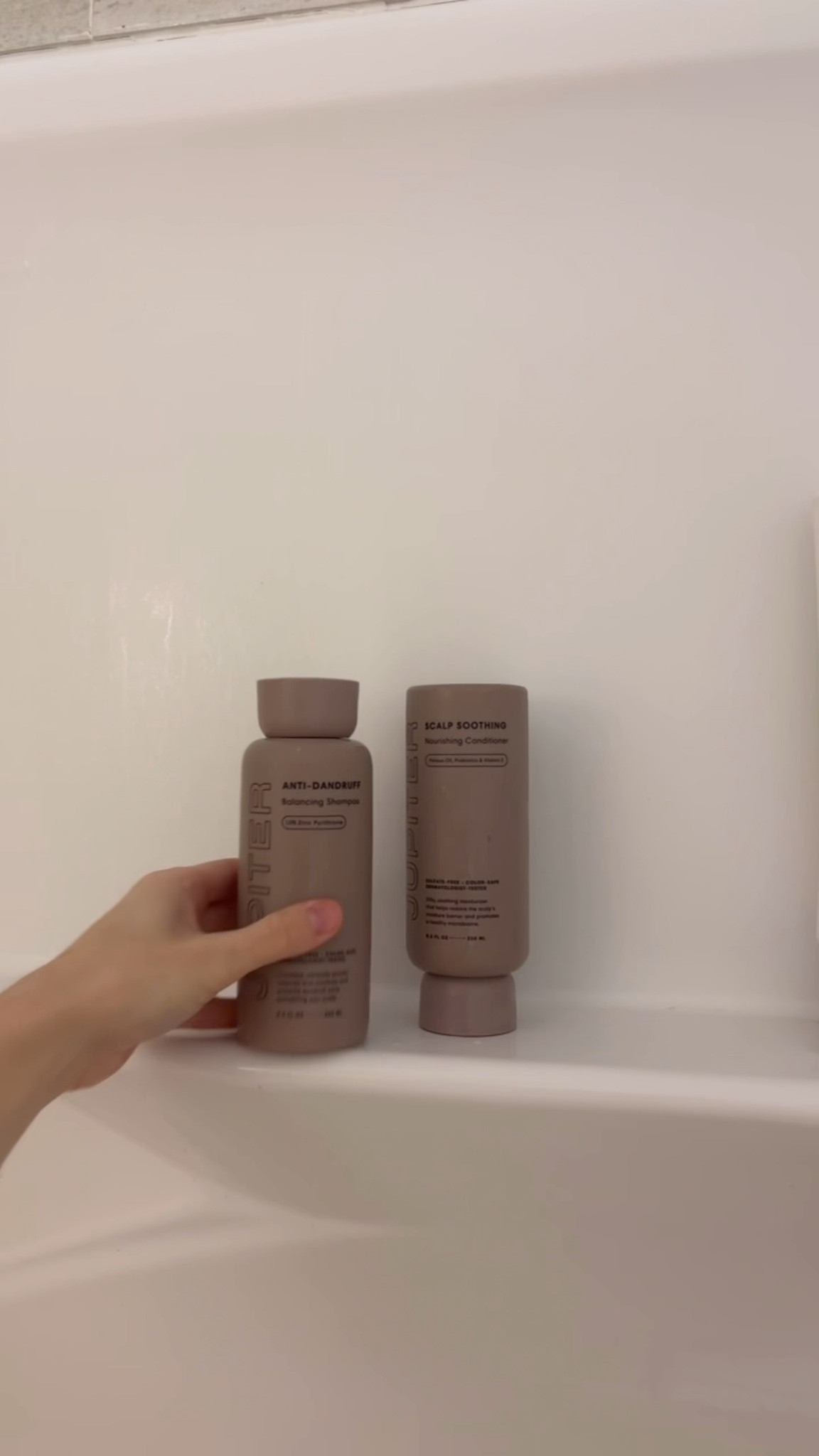 Current shampoo & conditioner I’m using in these colder months 

#LTKBeauty #LTKselfcare #LTKHoliday