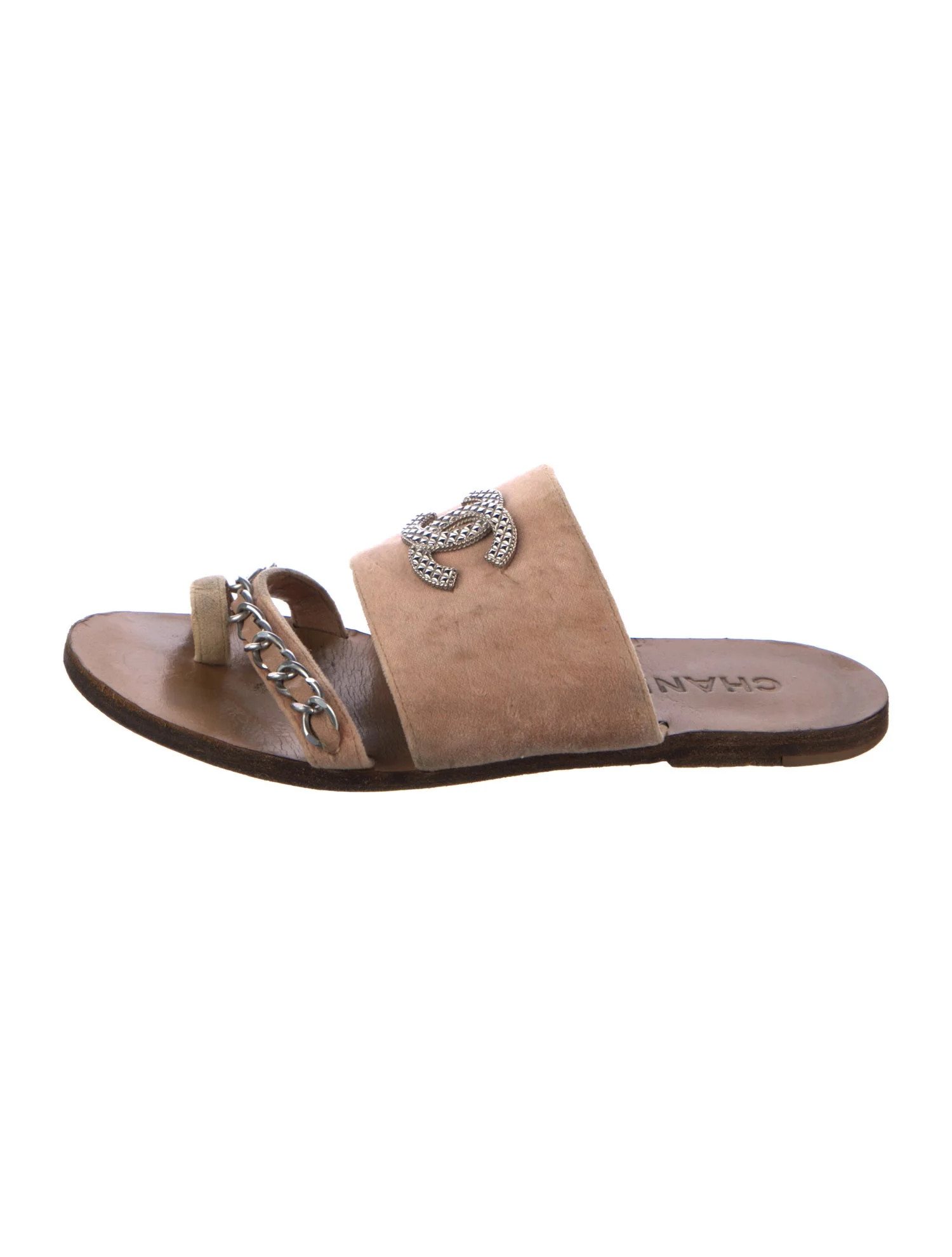 Chanel 2018 Interlocking CC Logo Slides - Neutrals Sandals, Shoes - CHA1417669 | The RealReal | The RealReal