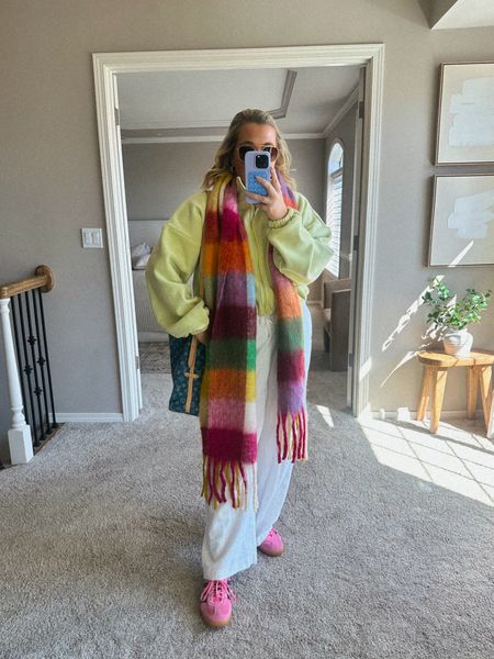 weekend fit 🌈💖🧚 Amazon fleece & scarf. Linen pants from Hollister size large.

#LTKsalealert #LTKfindsunder50 #LTKmidsize