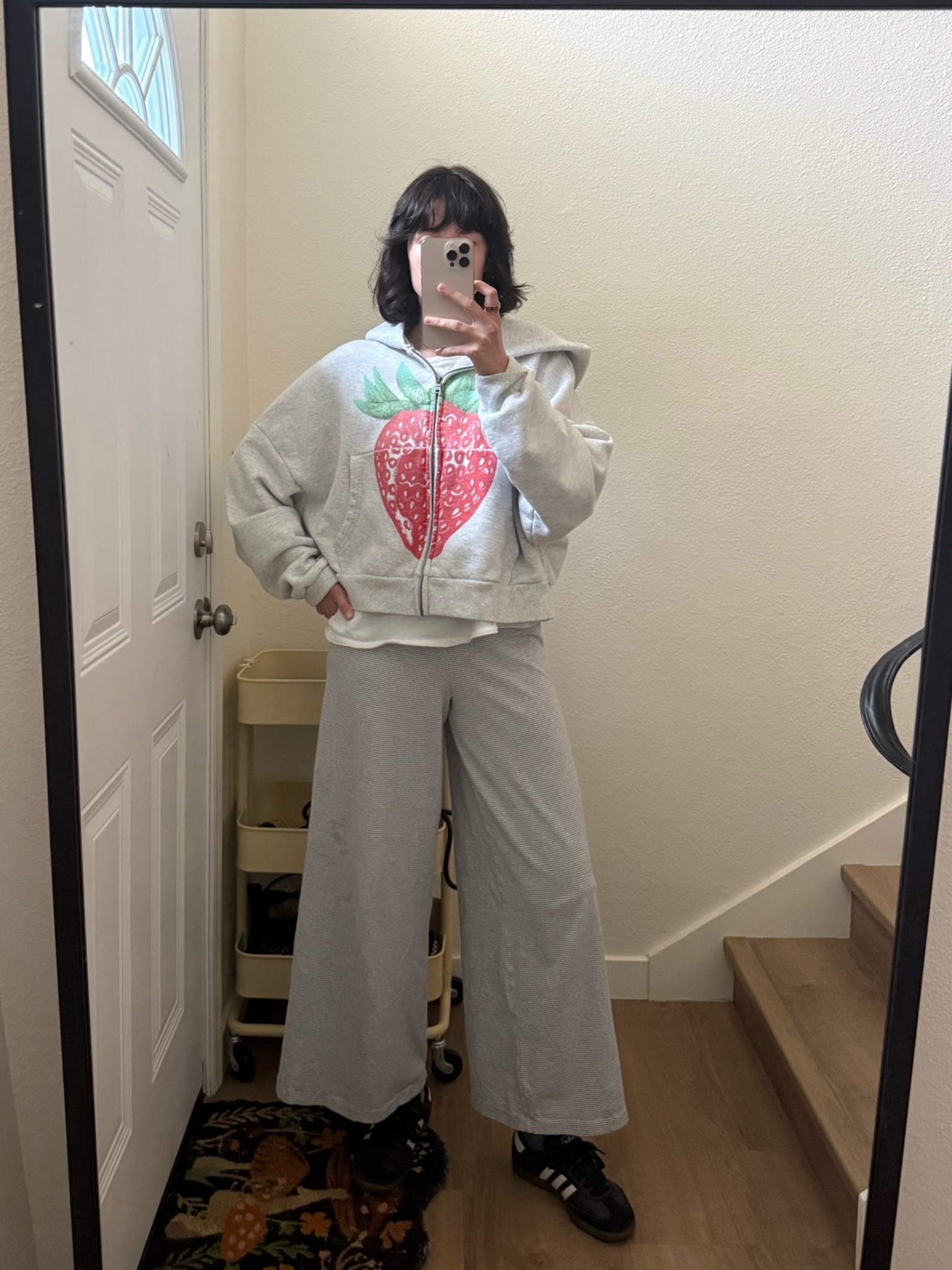 June 5 fit 🍓🤍 I just needed cozy, rough ending to the week! Hoodie linked is exactly the same, just doesn’t have the strawberry :) wearing an XS in everything.

#LTKootd #LTKmomlife #LTKActive